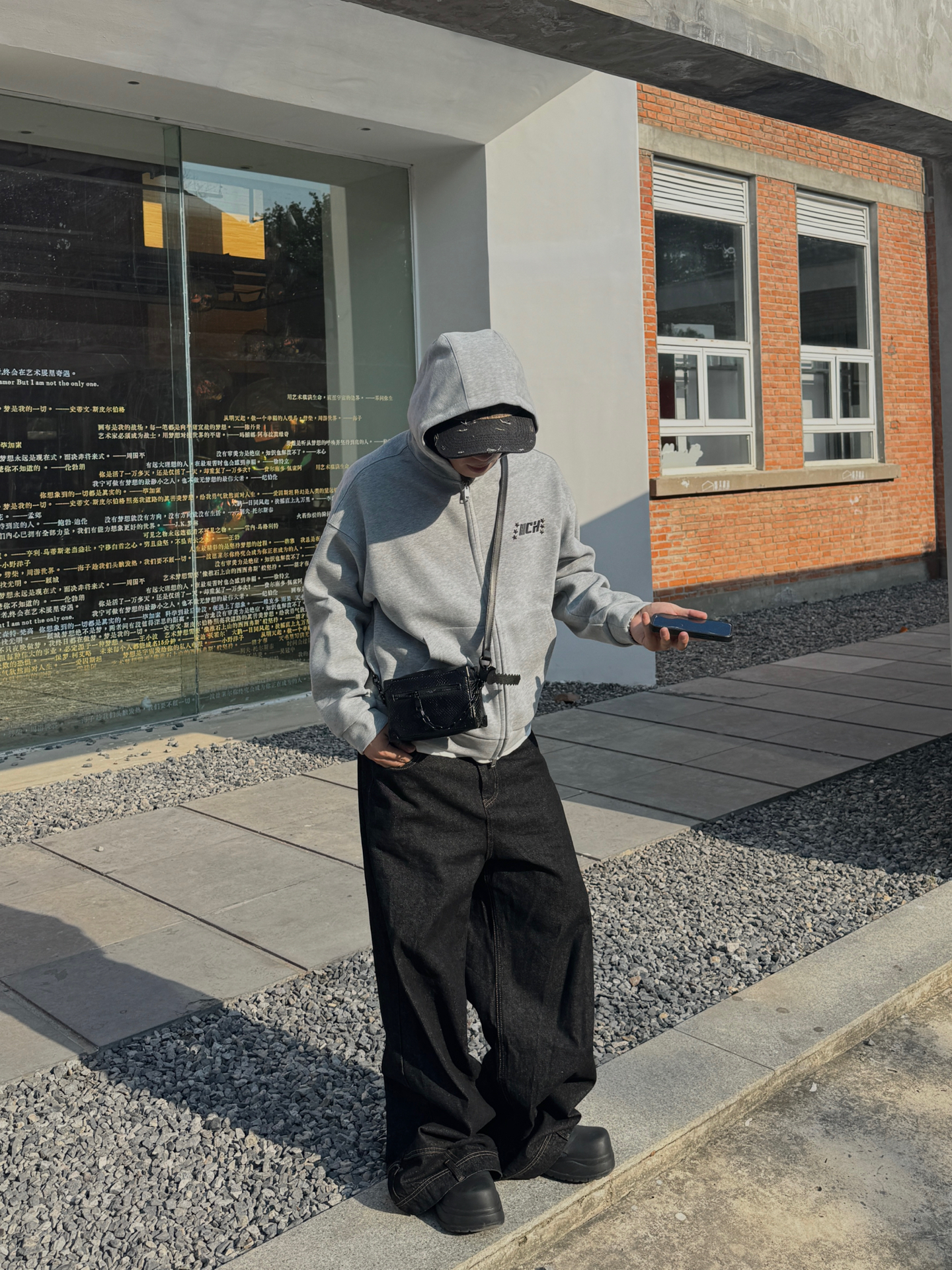 代購-小眾品牌 橫款蛇紋 金屬鏈條 小眾高級感 盒子包 斜肩包 黑色