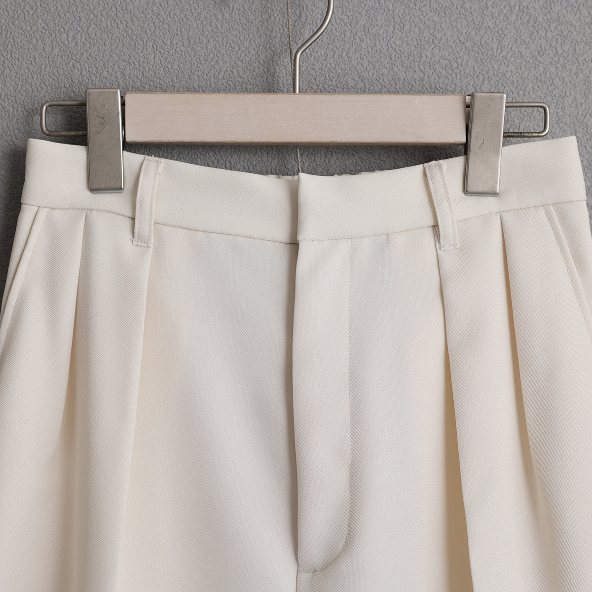 時尚直筒雙摺褲（米）