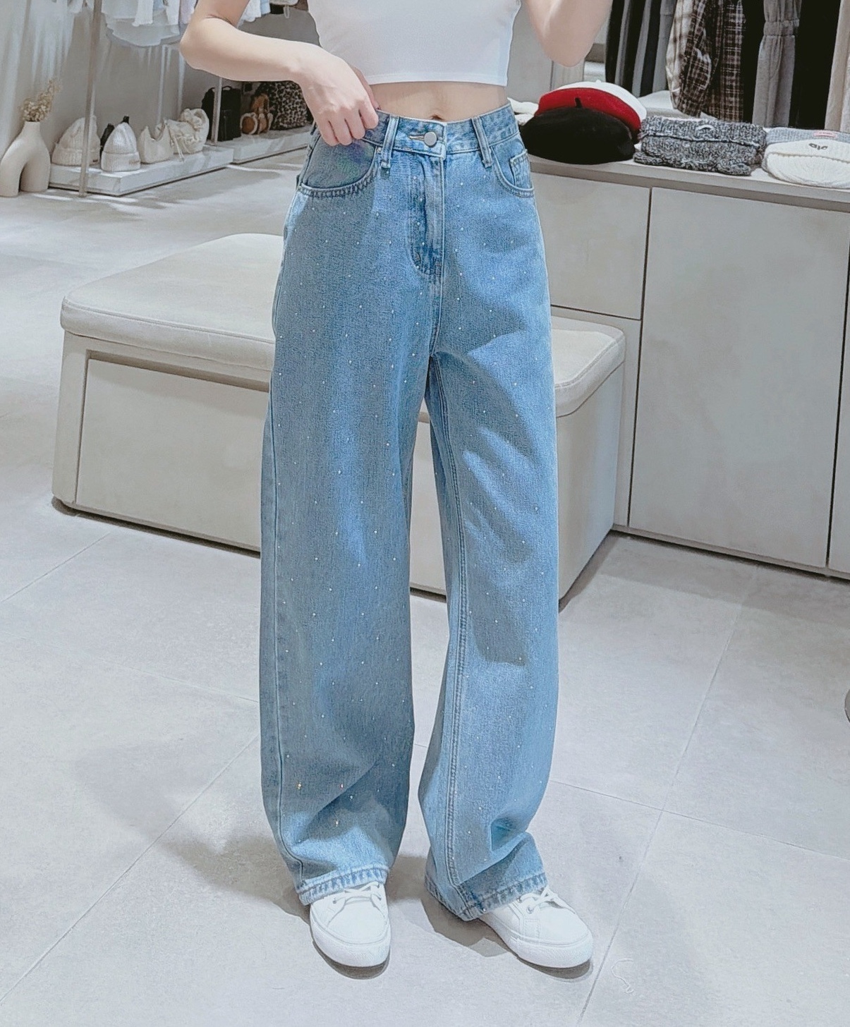 整件燙鑽造型牛仔褲 8876