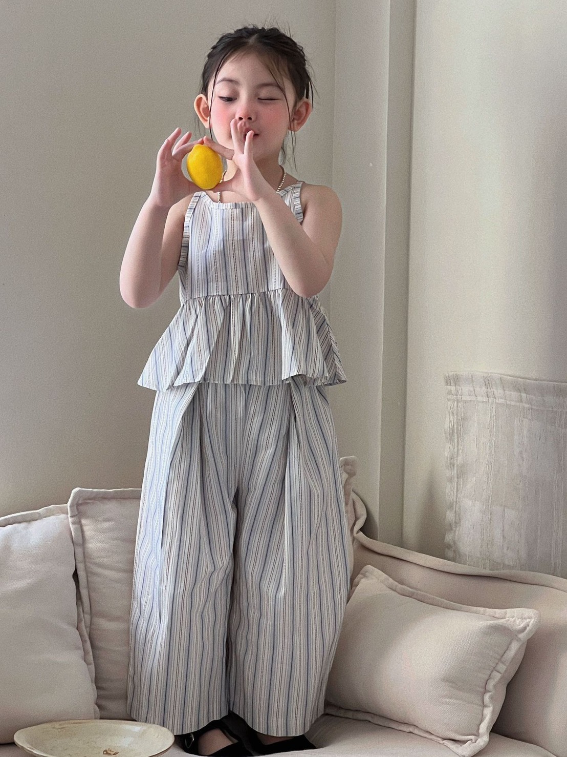 細肩帶條紋套裝