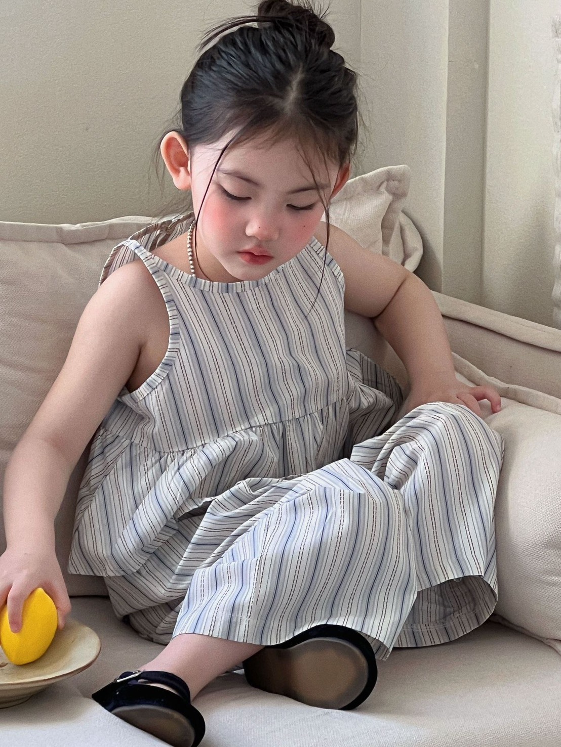 細肩帶條紋套裝