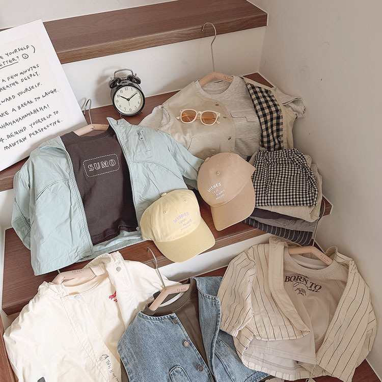 車線英字短袖上衣