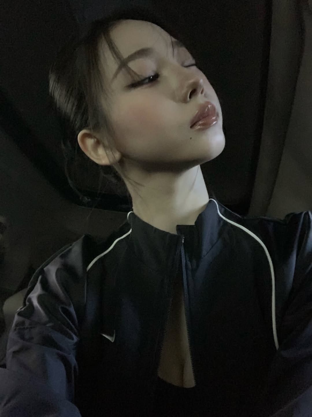 【預購】 Nike Sportswear 防潑水 透氣 拉鍊夾克 aespa 劉知珉實著 短版 風衣 外套 Karina同款 IF0217-010