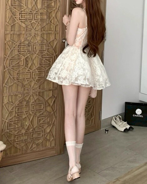 設計師家多線條透膚蕾絲洋裝
