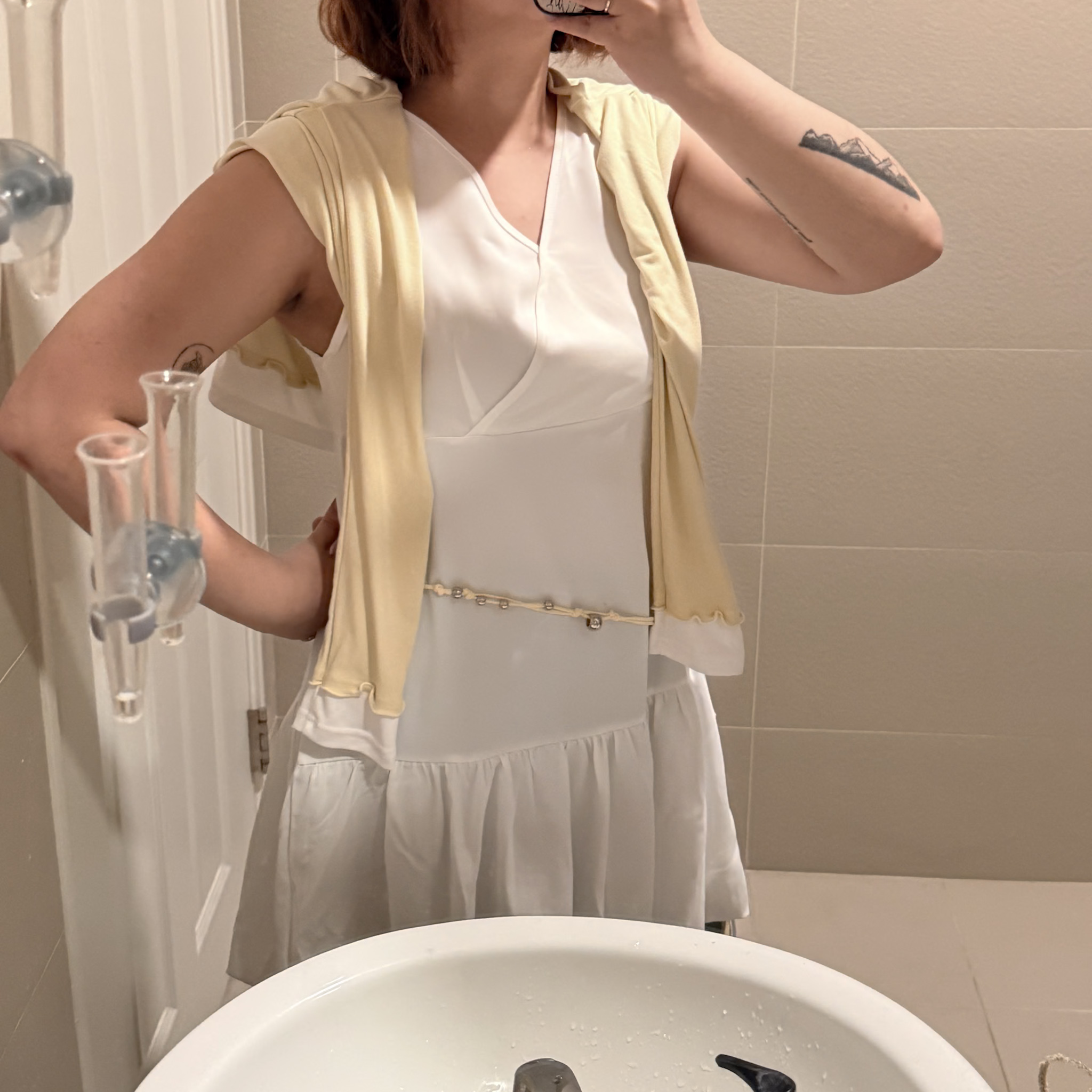 A17雲朵下擺設計交叉後綁帶短洋