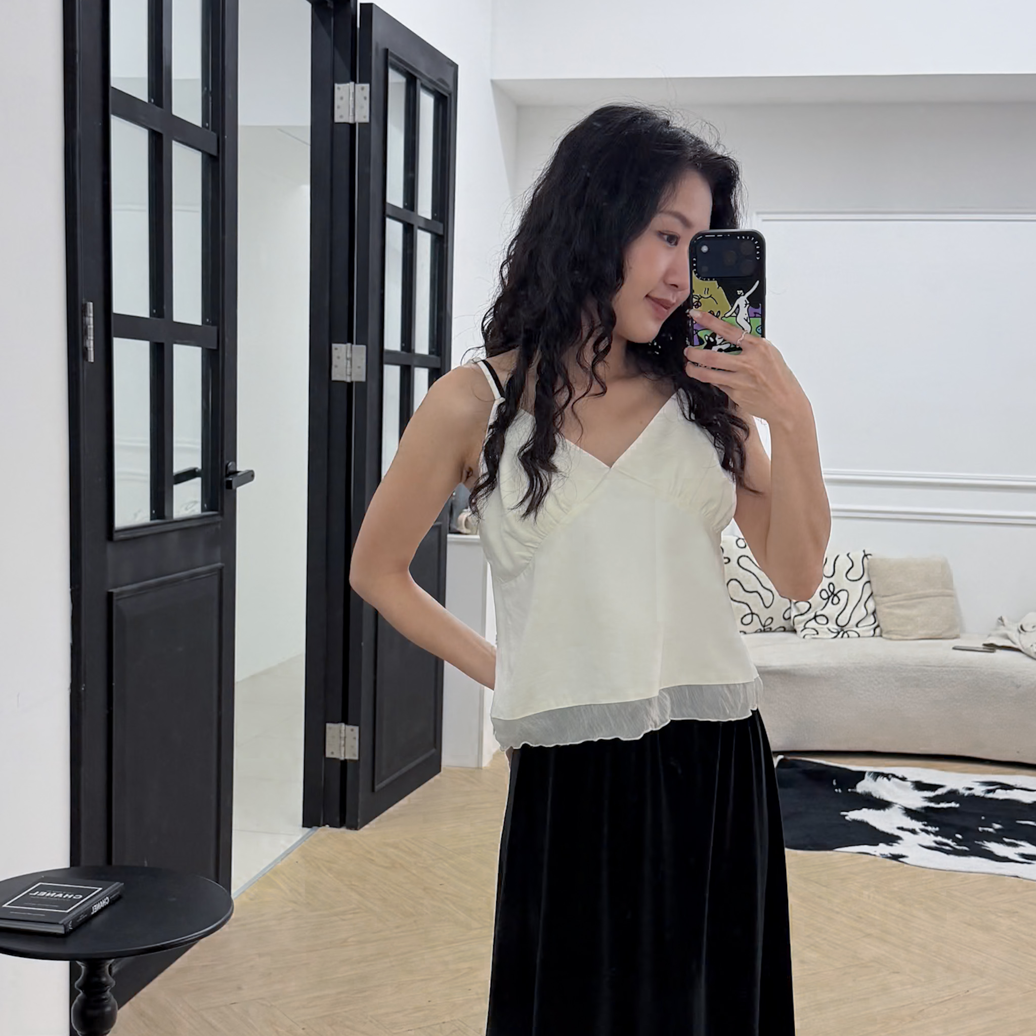 A19下擺拼接細肩背心(白/黑)