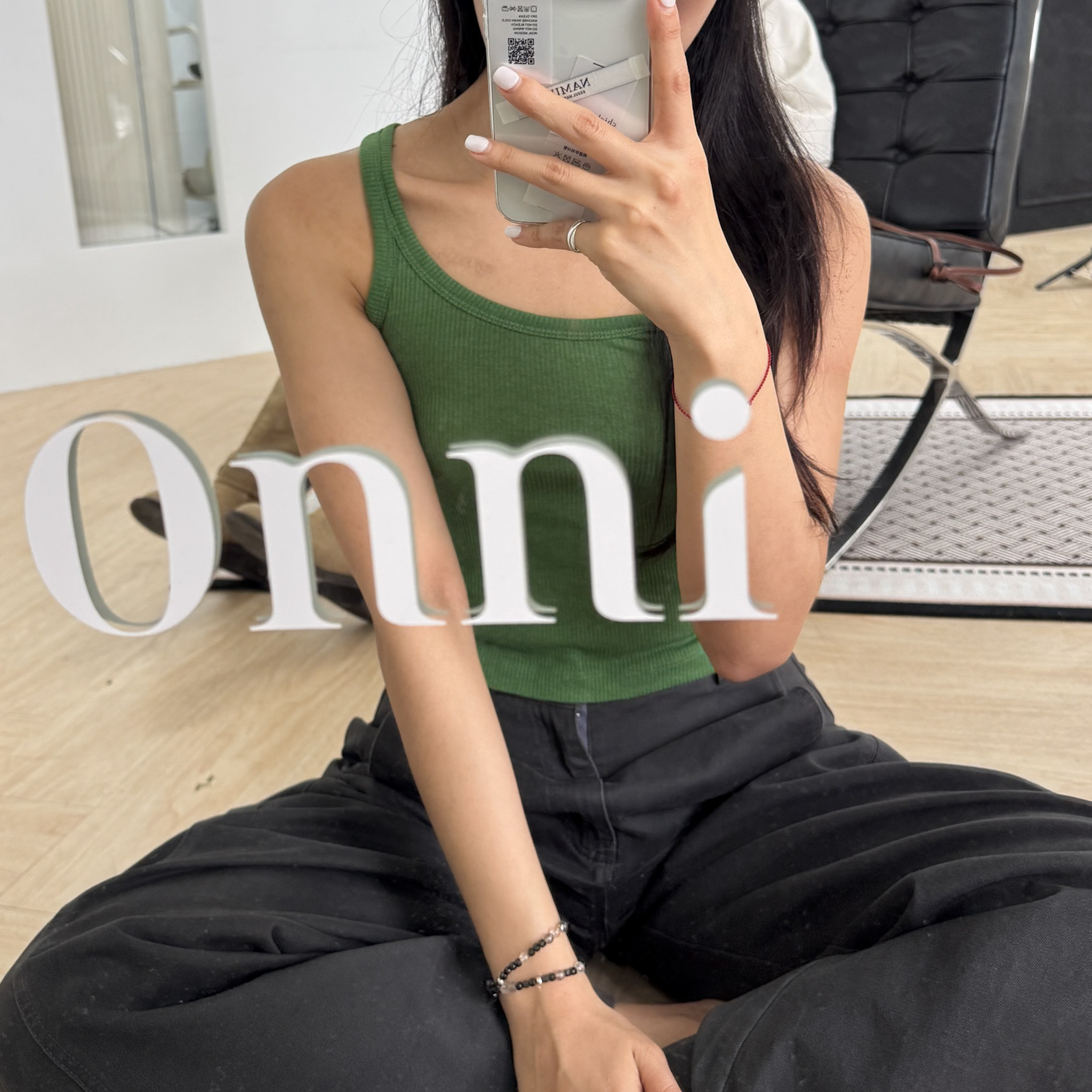 A20推!微短單穿疊搭都舒服背心(白/冷灰/粉/綠/黑)