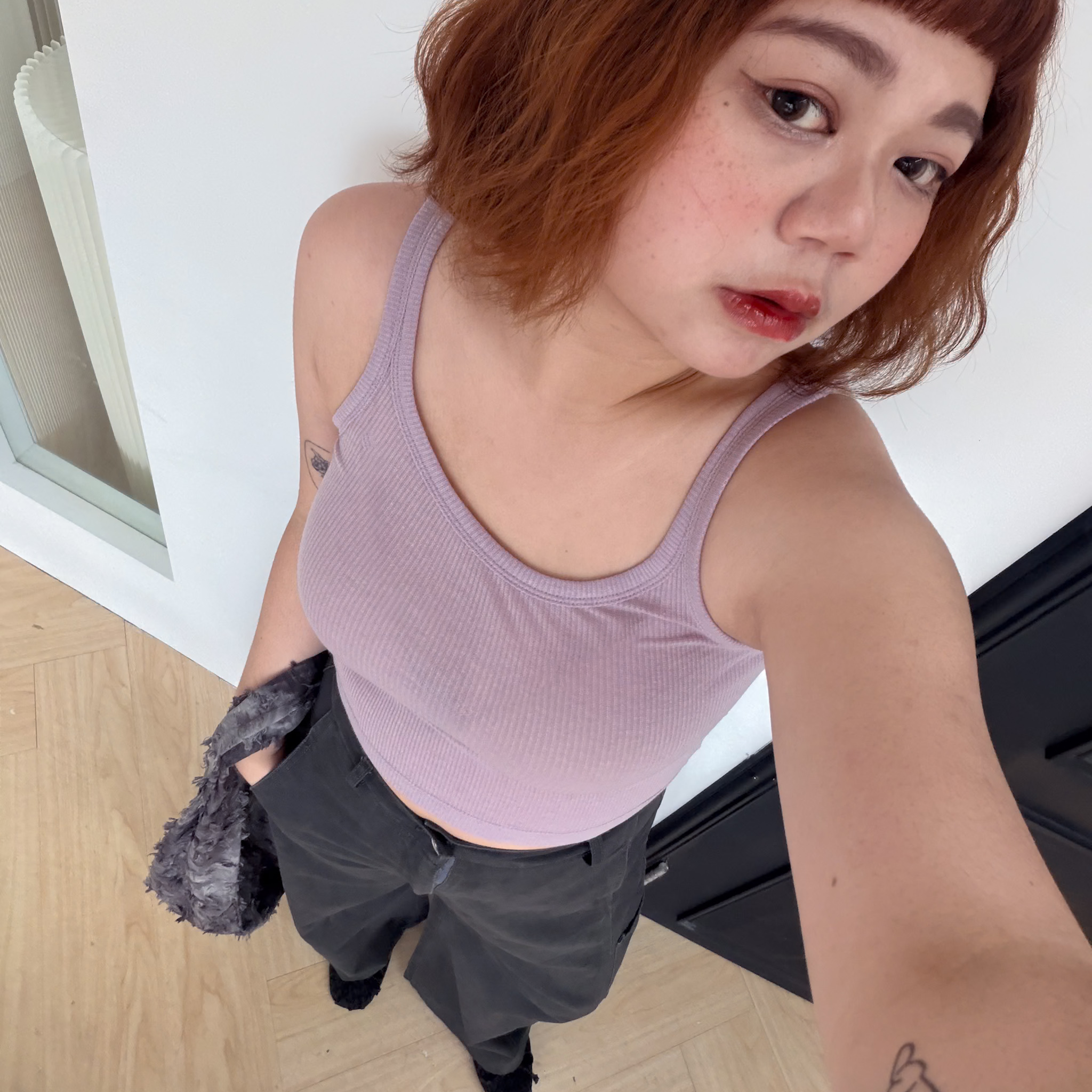 A20推!微短單穿疊搭都舒服背心(白/冷灰/粉/綠/黑)