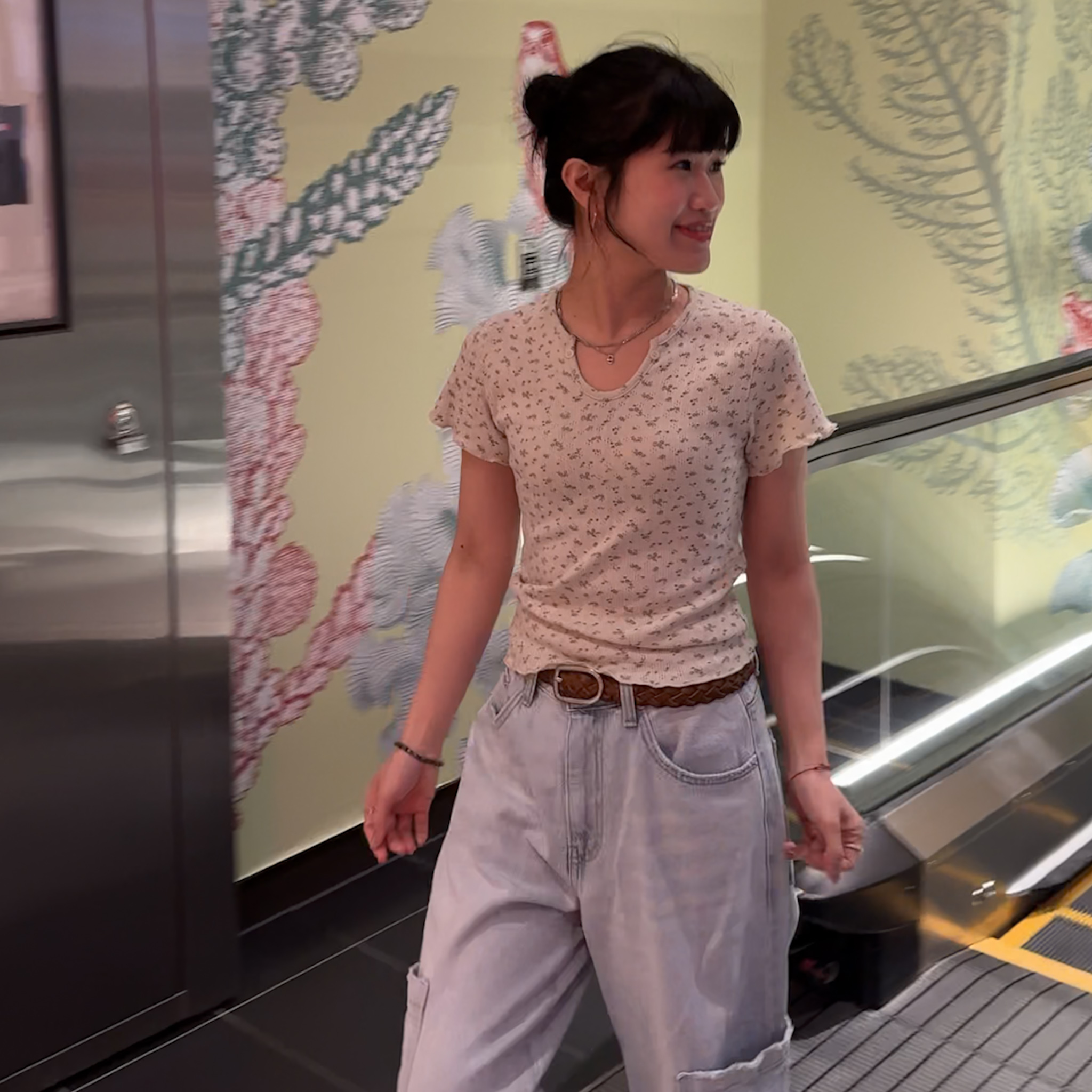 A22小U領花花彈性合身T(白/奶黃/深藍)