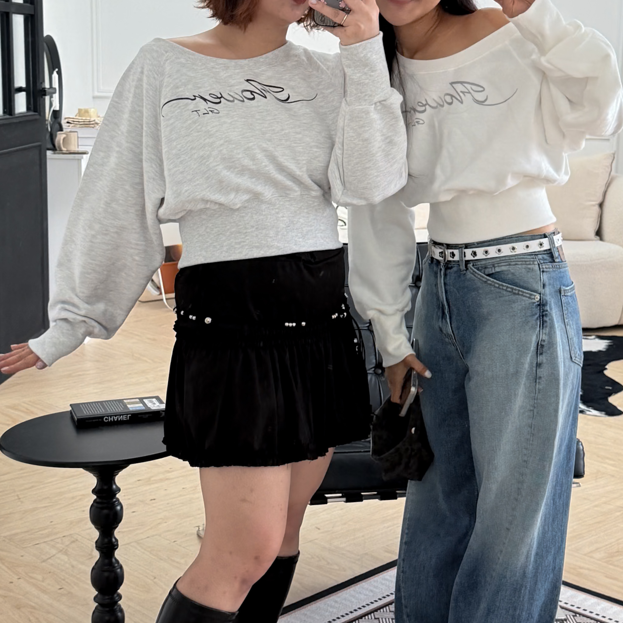 A23印字斜肩收腰顯瘦大學T(白)