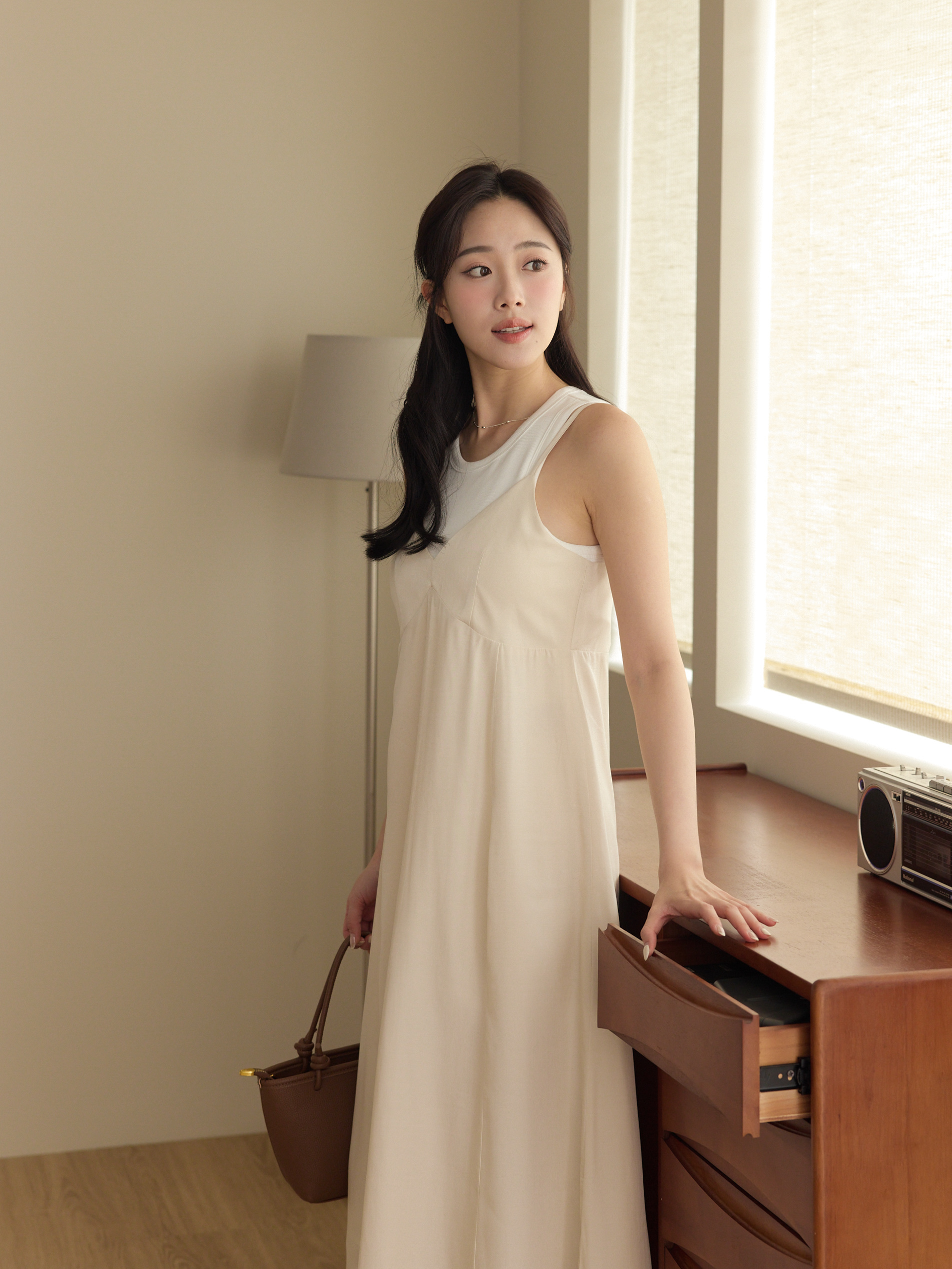 溫柔光澤感細肩長洋