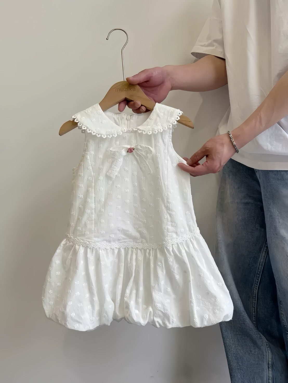 緹花領花苞洋裝