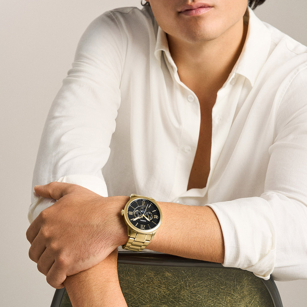 Flynn 經典雅士羅馬數字三眼手錶 金色不鏽鋼錶帶 48 MM BQM7136