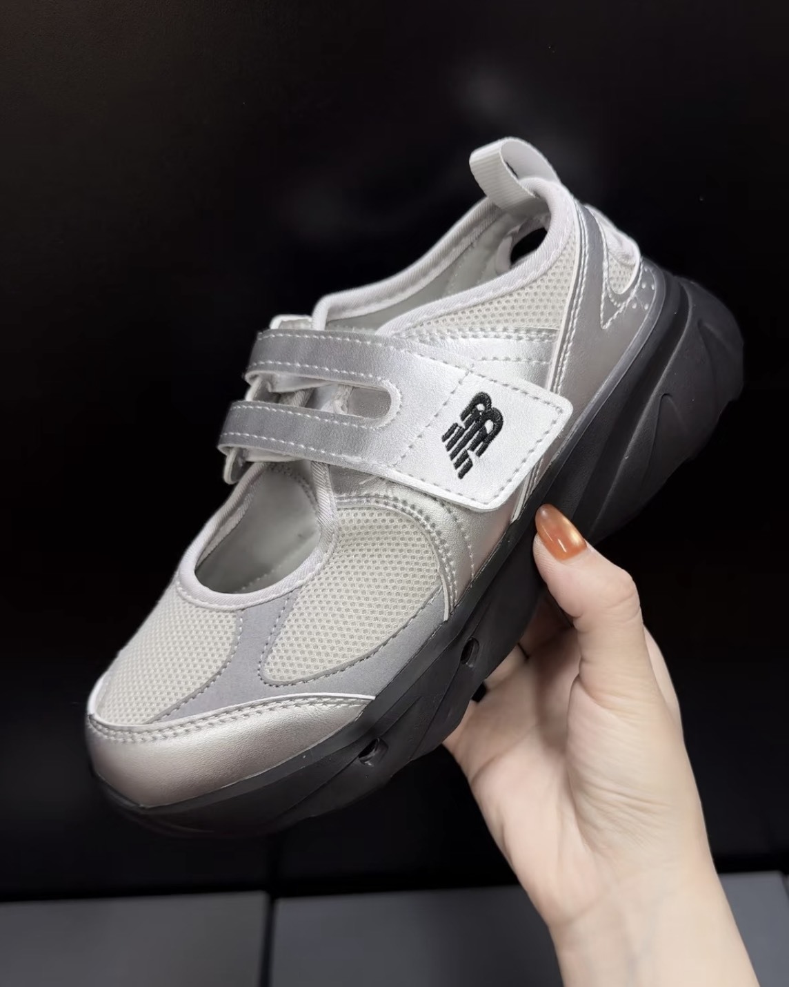 【預購】NEW BALANCE NB BREEZE 瑪莉珍鞋 銀色 SD2202SI2