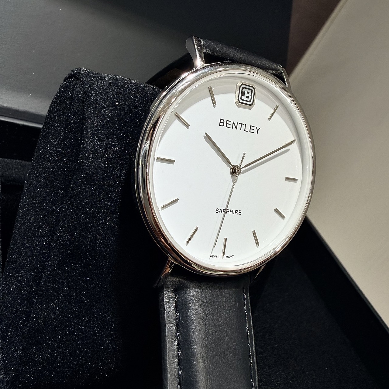 【BENTLEY 賓利】 文青極簡系列銀白 瑞士機芯 黑色 真皮皮帶 手錶
