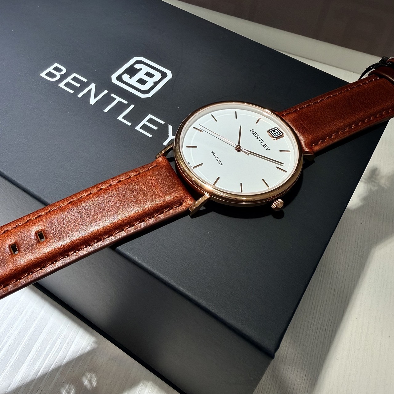 【BENTLEY 賓利】 文青極簡系列 玫白 瑞士機芯 咖色 真皮皮帶 手錶