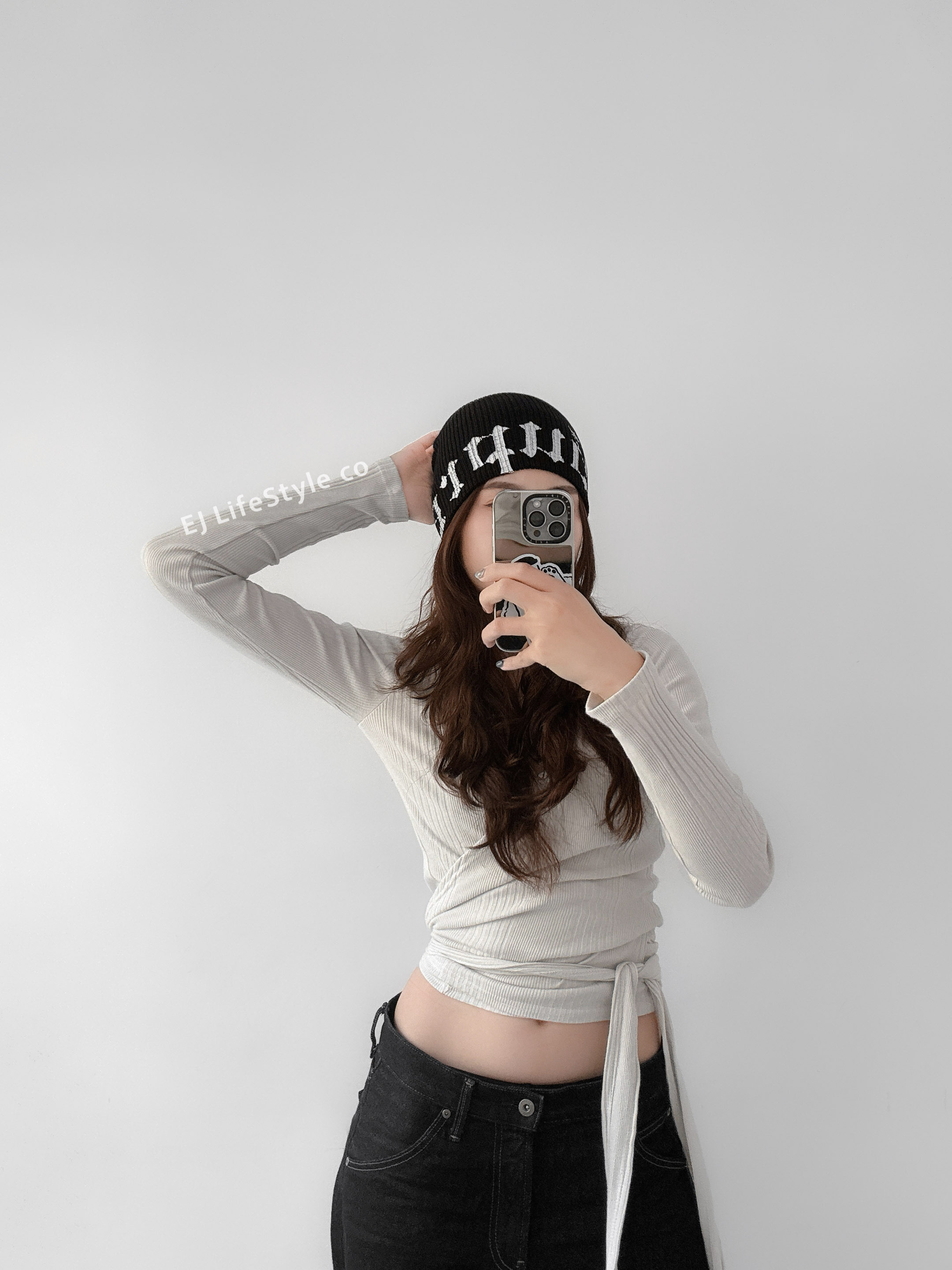 🇯🇵 SUPREME OLD ENGLISH PRINTED 歌德文字針織帽 石棕 黑白 / 現貨