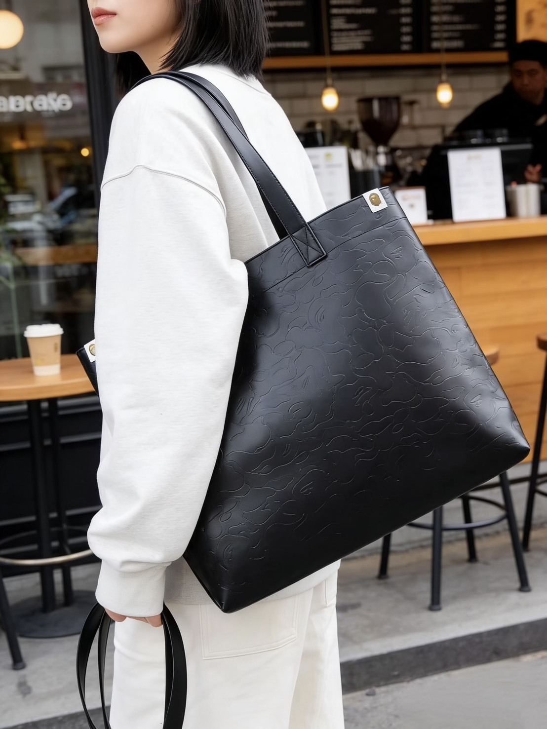 日本代購🇯🇵 BAPE 皮革 浮雕 壓紋 托特包