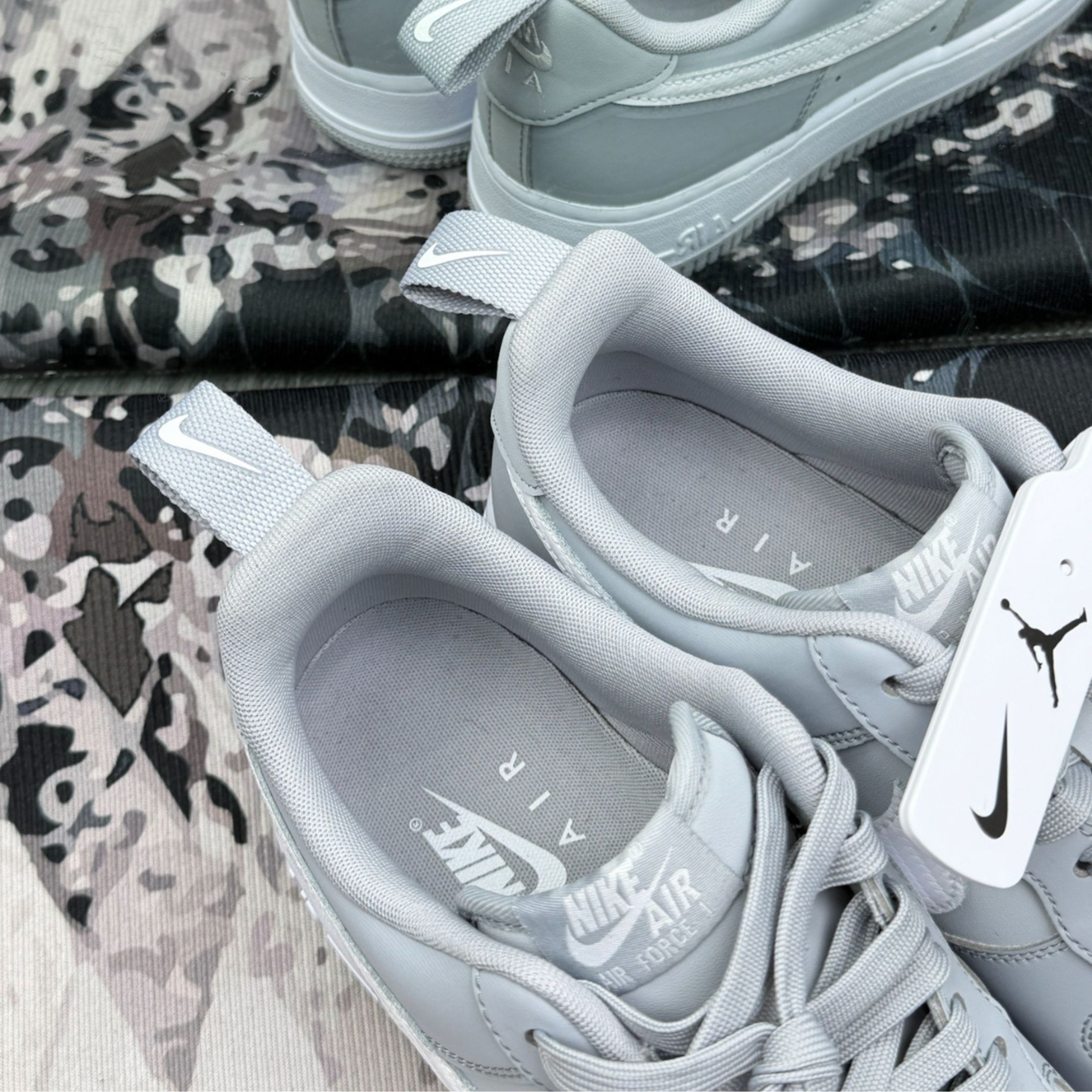 NICEDAY 代購 Nike Air Force 1 灰白 白灰 灰色 小勾 白勾 復古 男鞋 IR5599-002