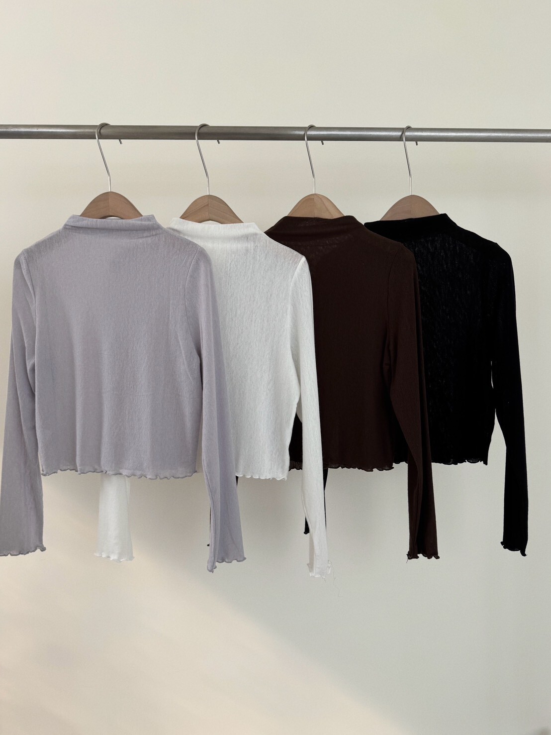 微透膚小立領卷邊針織上衣