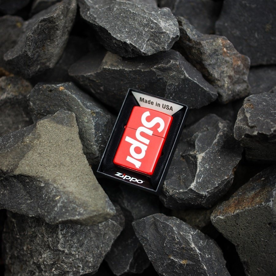 預購┃Supreme® Lighter Logo Zippo red 打火機