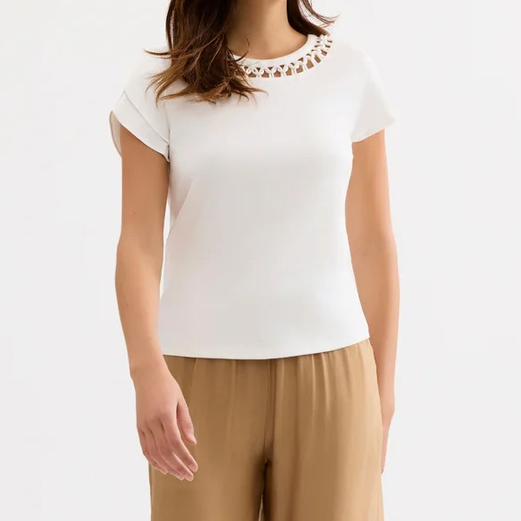 1LU0330-172 [LEO & UGO] Elegant Openwork Collar T-Shirt White #TEV652-OFFW (EU)