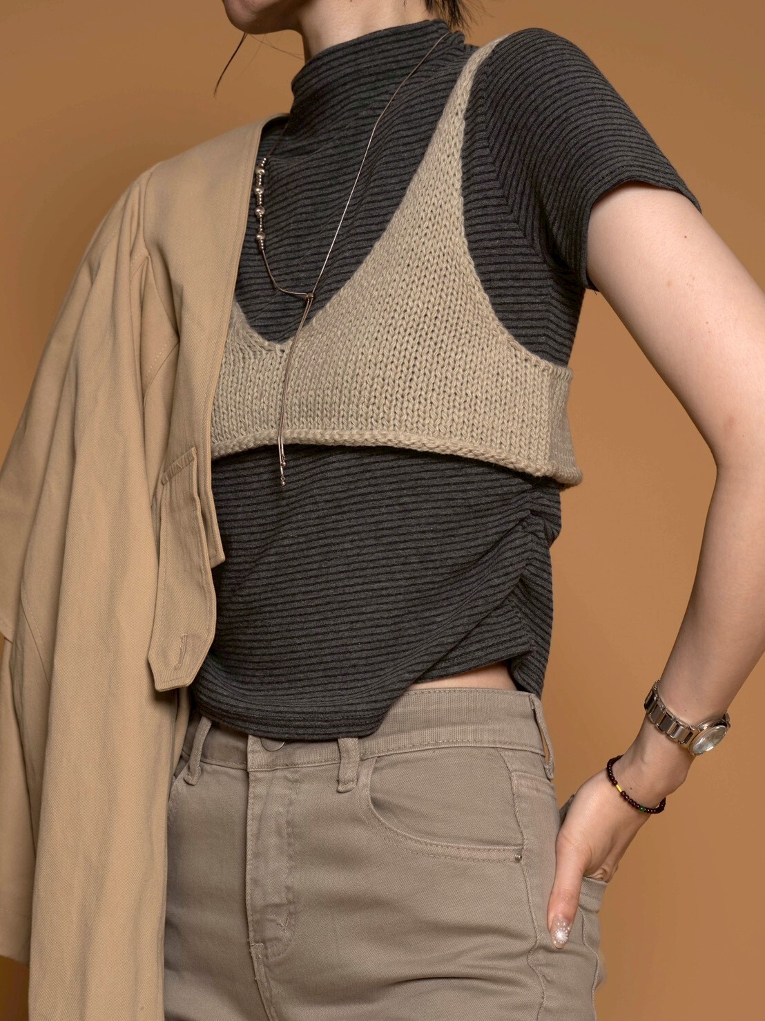 永遠買不完的細條小立領/2色均碼/深灰