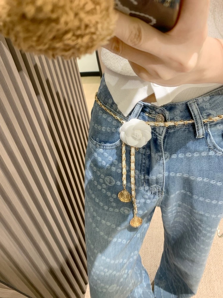 水洗小香珍珠項鍊 高腰牛仔褲