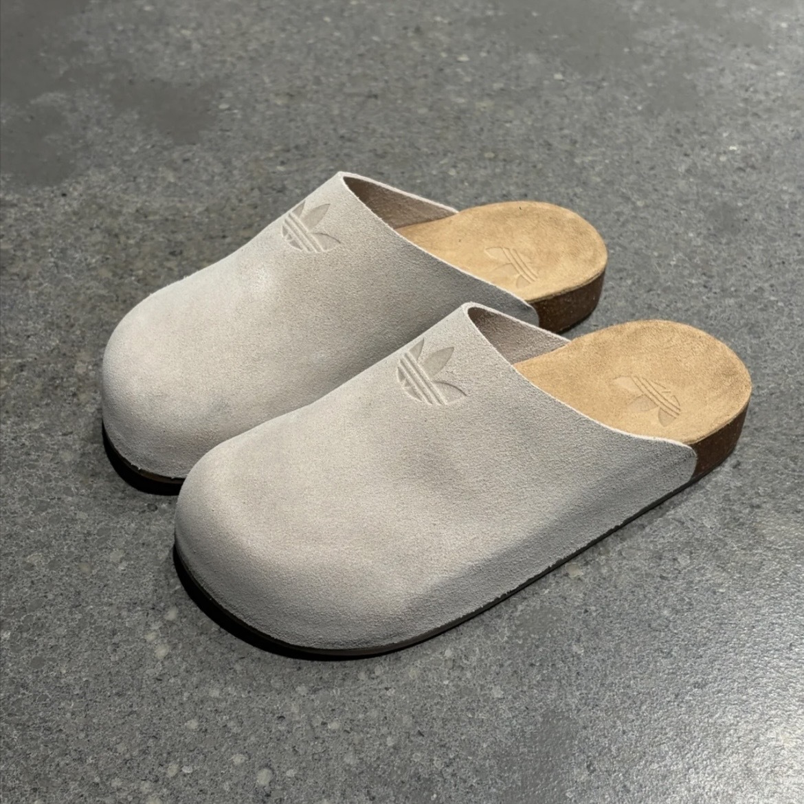 ADIDAS ADIMULE 灰色 麂皮 穆勒鞋 懶人鞋 勃肯鞋 日常休閒 男女款 IH6906