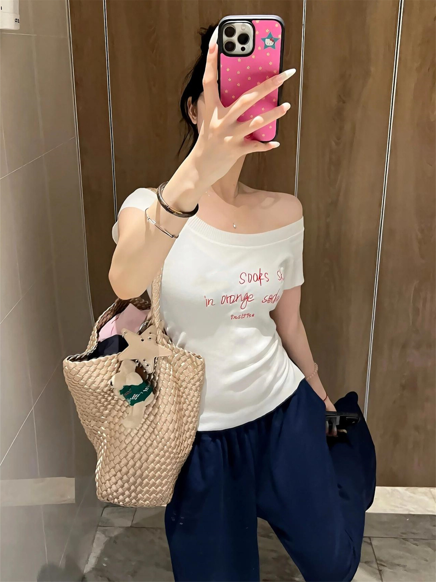 圓領露肩短袖上衣