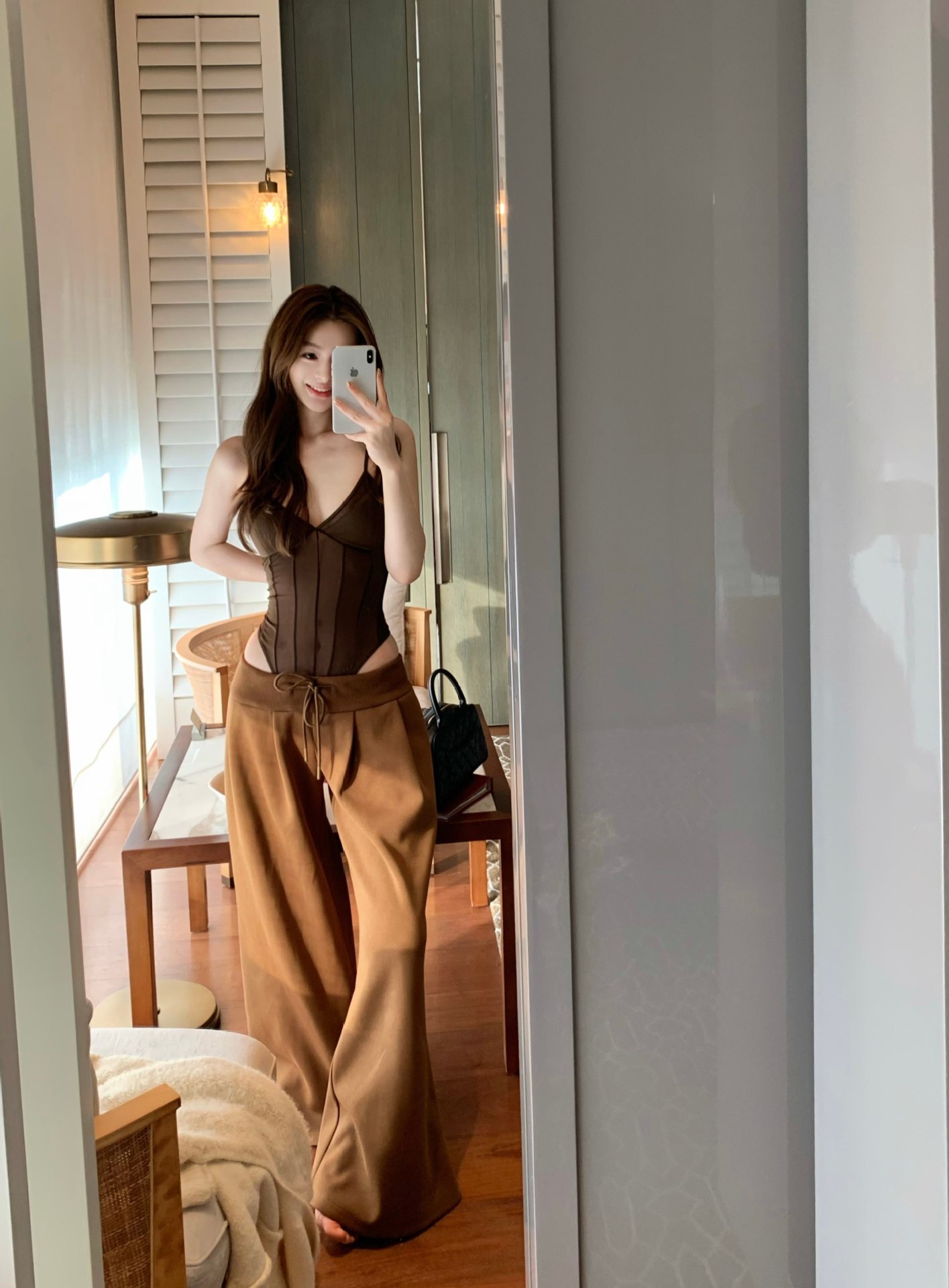 中性辣妹風 低胸連身上衣+棉褲(2件組)