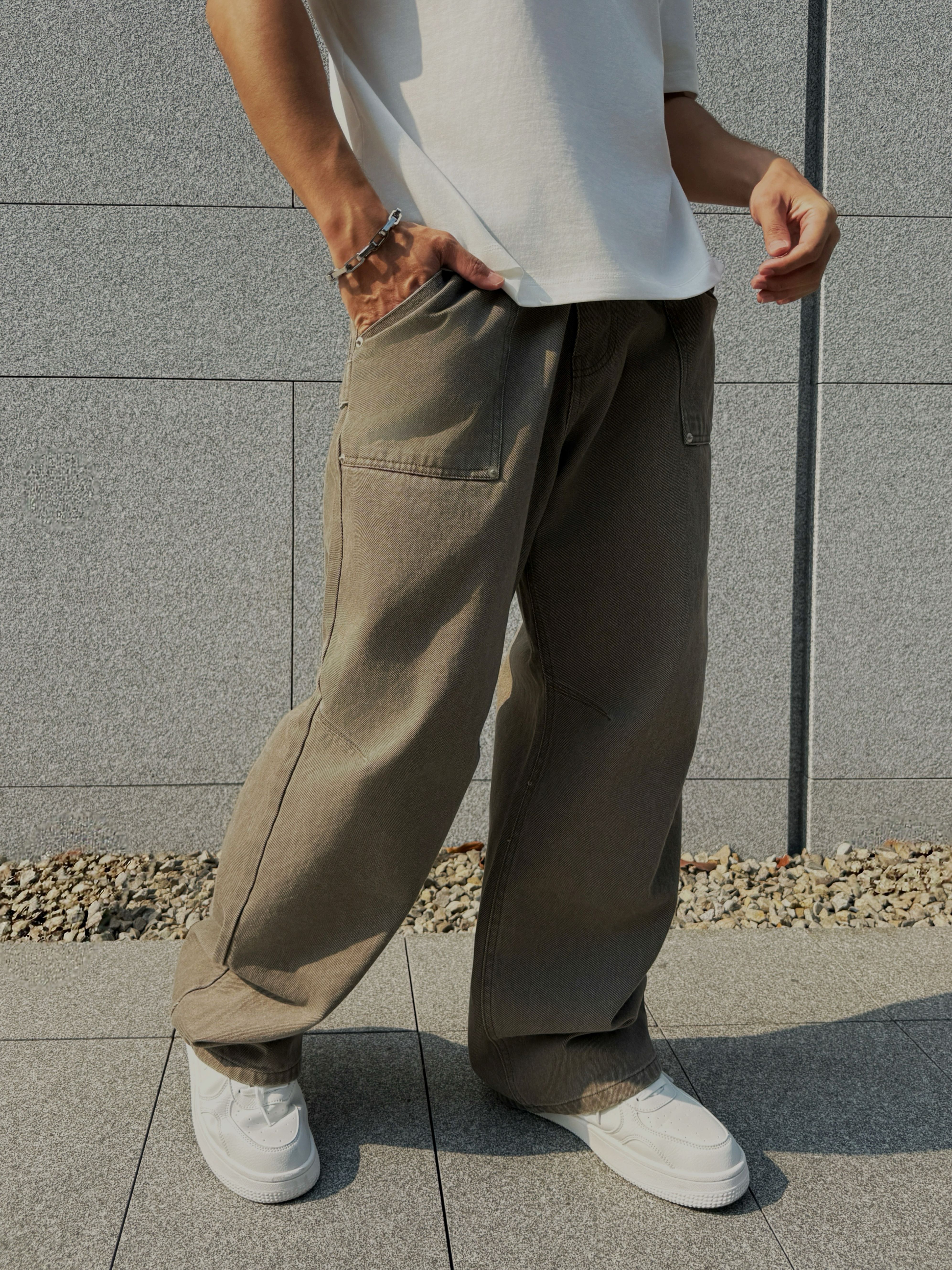 Segmented Pull-Tab Wide-Leg Pants
