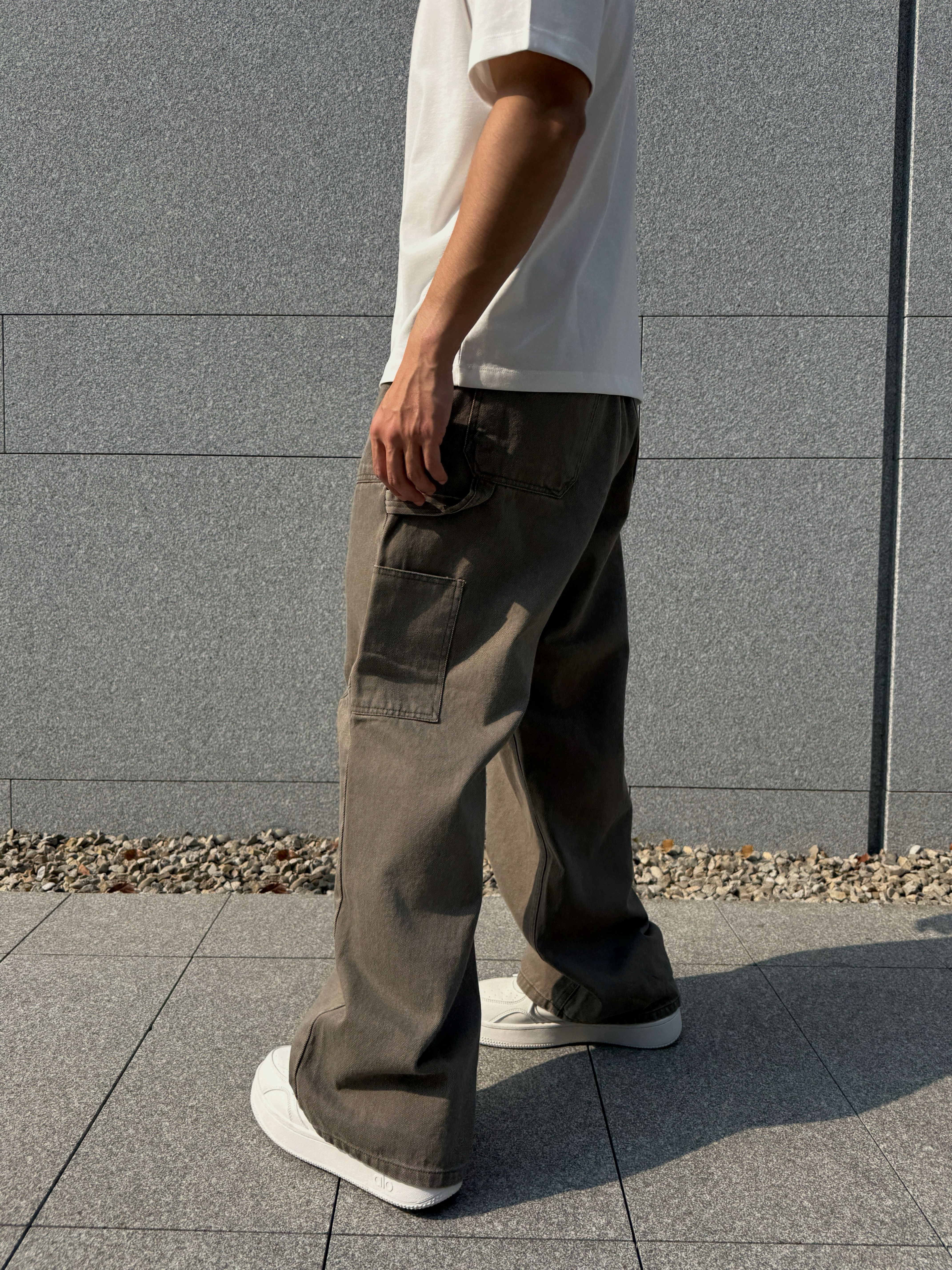 Segmented Pull-Tab Wide-Leg Pants