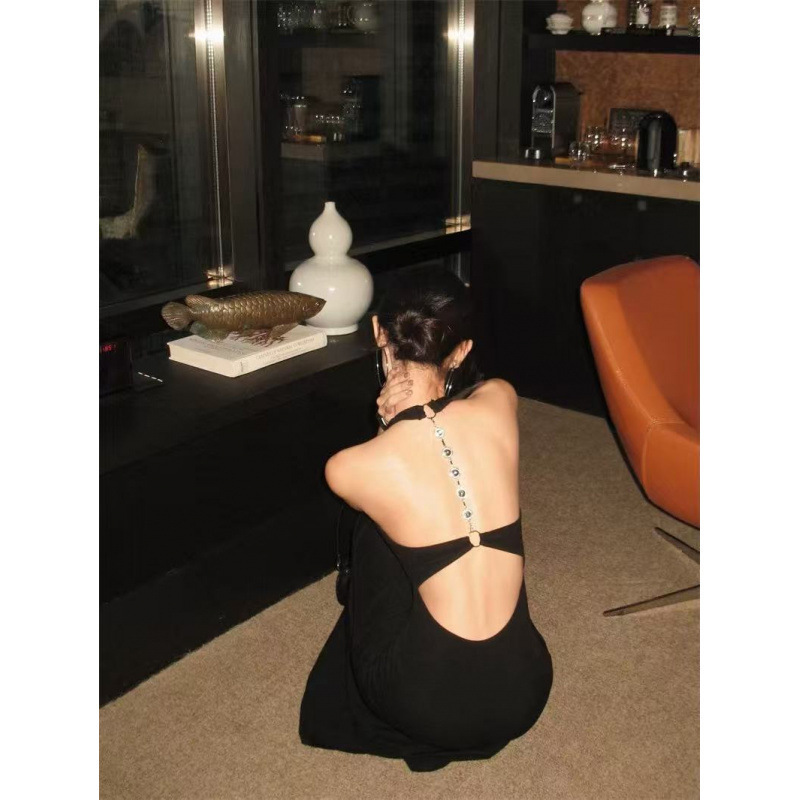 水鑽工字露背 性感長洋