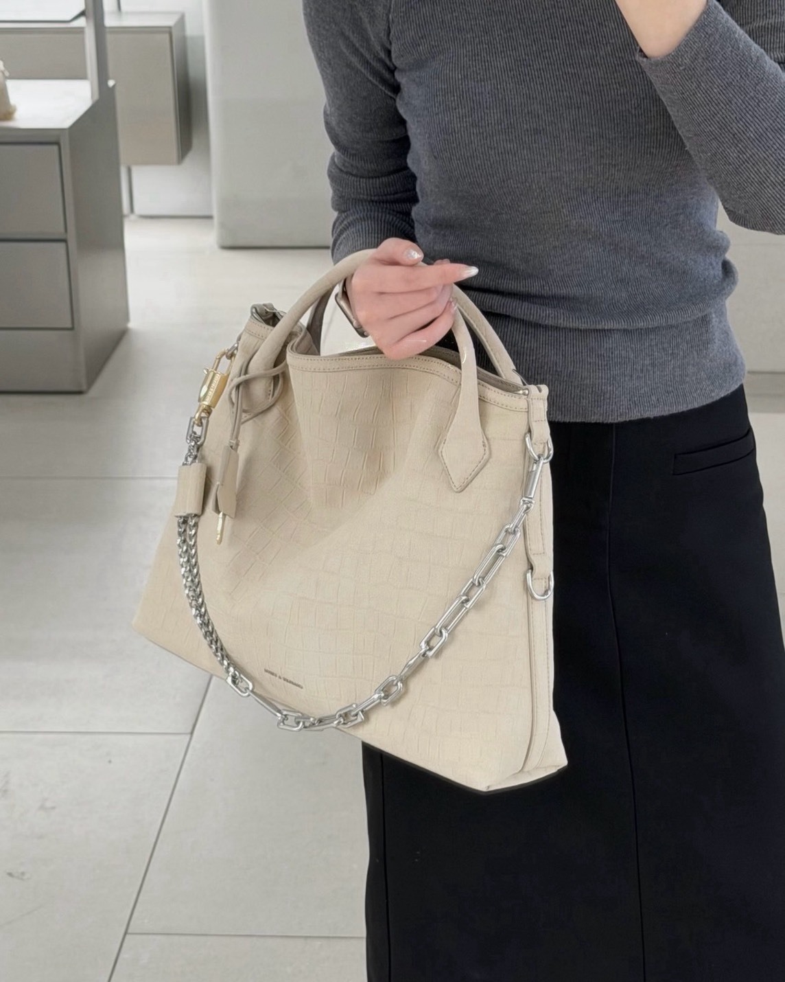 Charles & Keith Delfina 小CK 鍊條 迷你 托特包 兩色