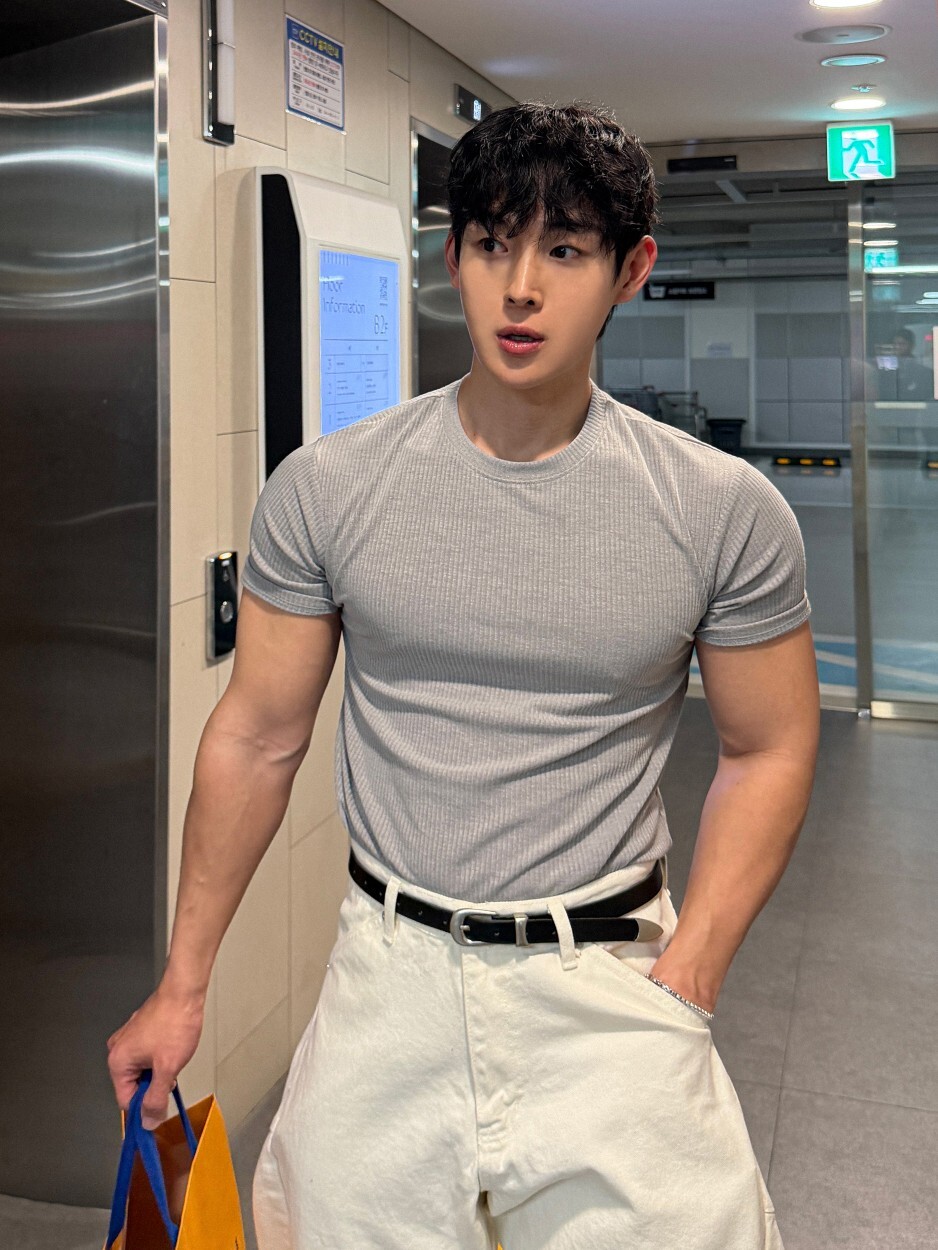 羅紋肌肉短袖T恤