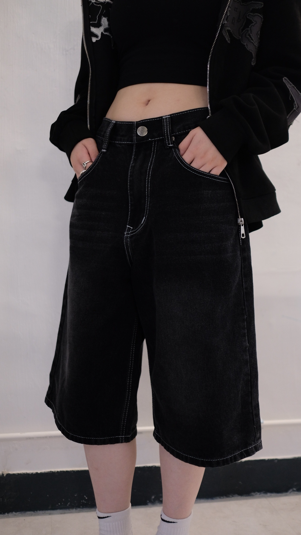 SPT0025 明線黑色七分牛仔褲