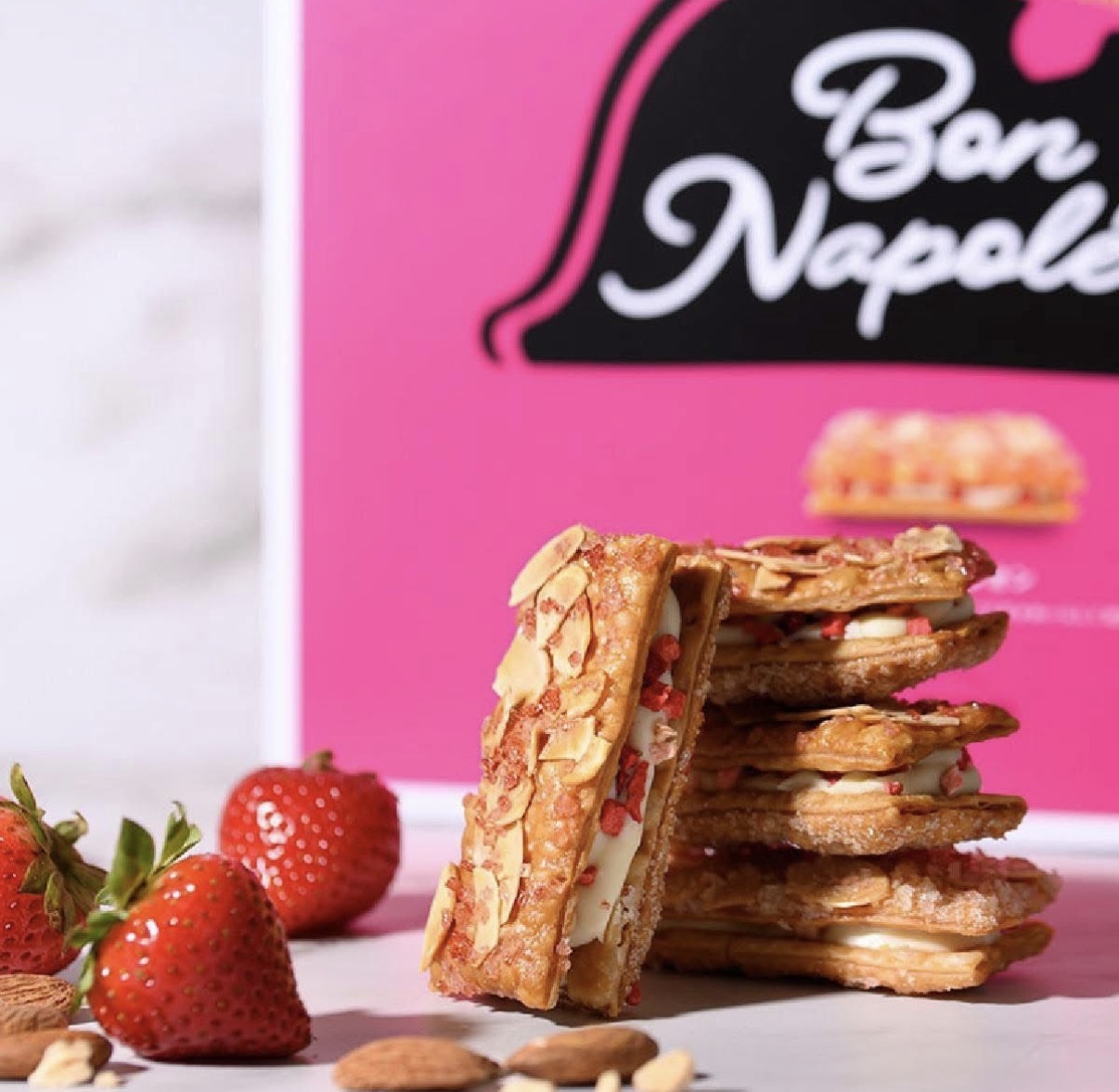 【多莉爆推薦】JP Bon Appetit 草莓杏仁拿破崙千層酥 4547 TK260330