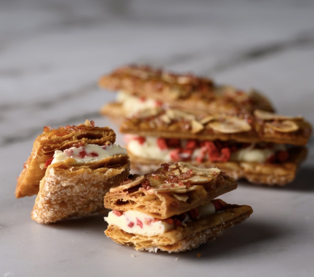 【多莉爆推薦】JP Bon Appetit 草莓杏仁拿破崙千層酥 4547 TK260330