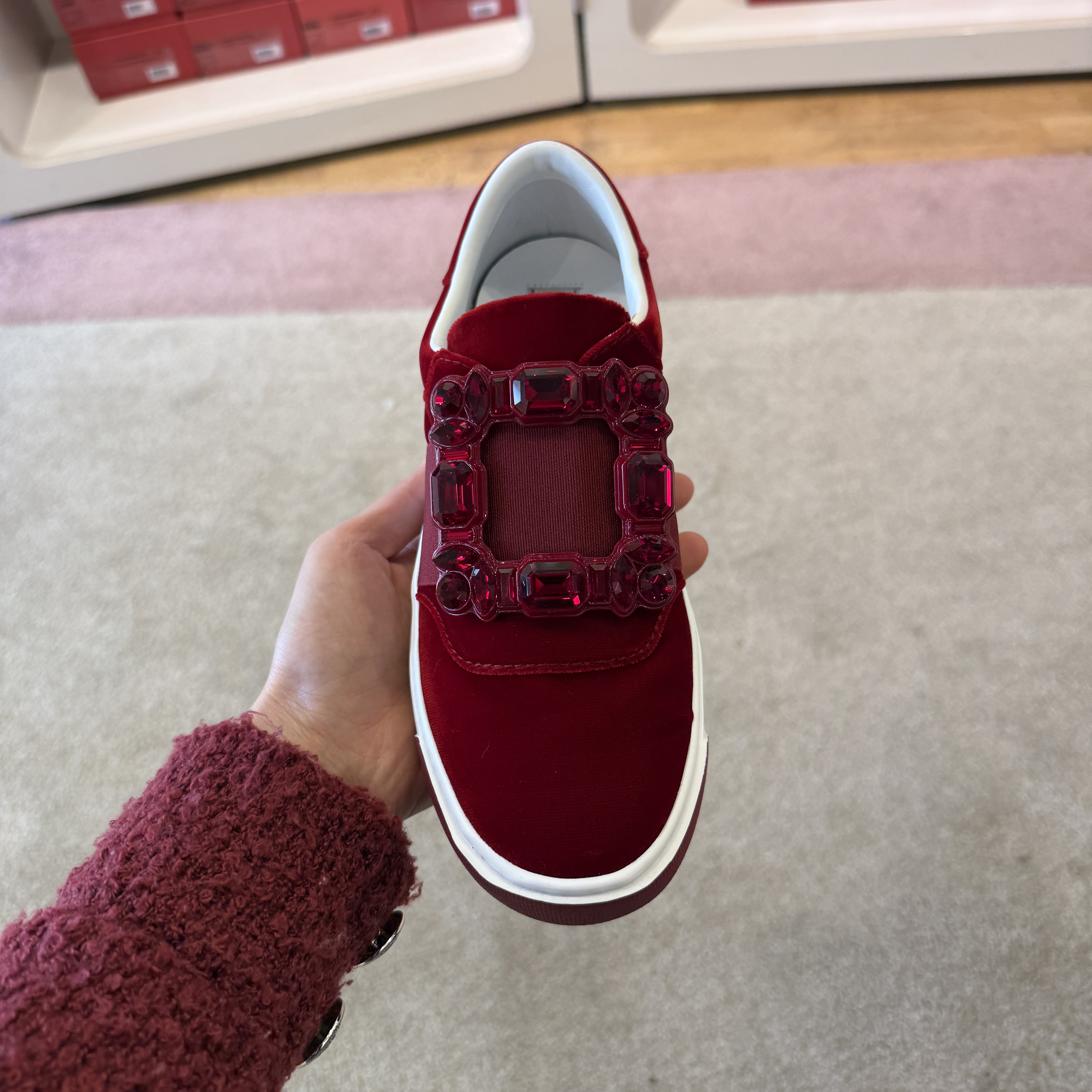Roger Vivier RV very Vivier strass velvet sneakers Red