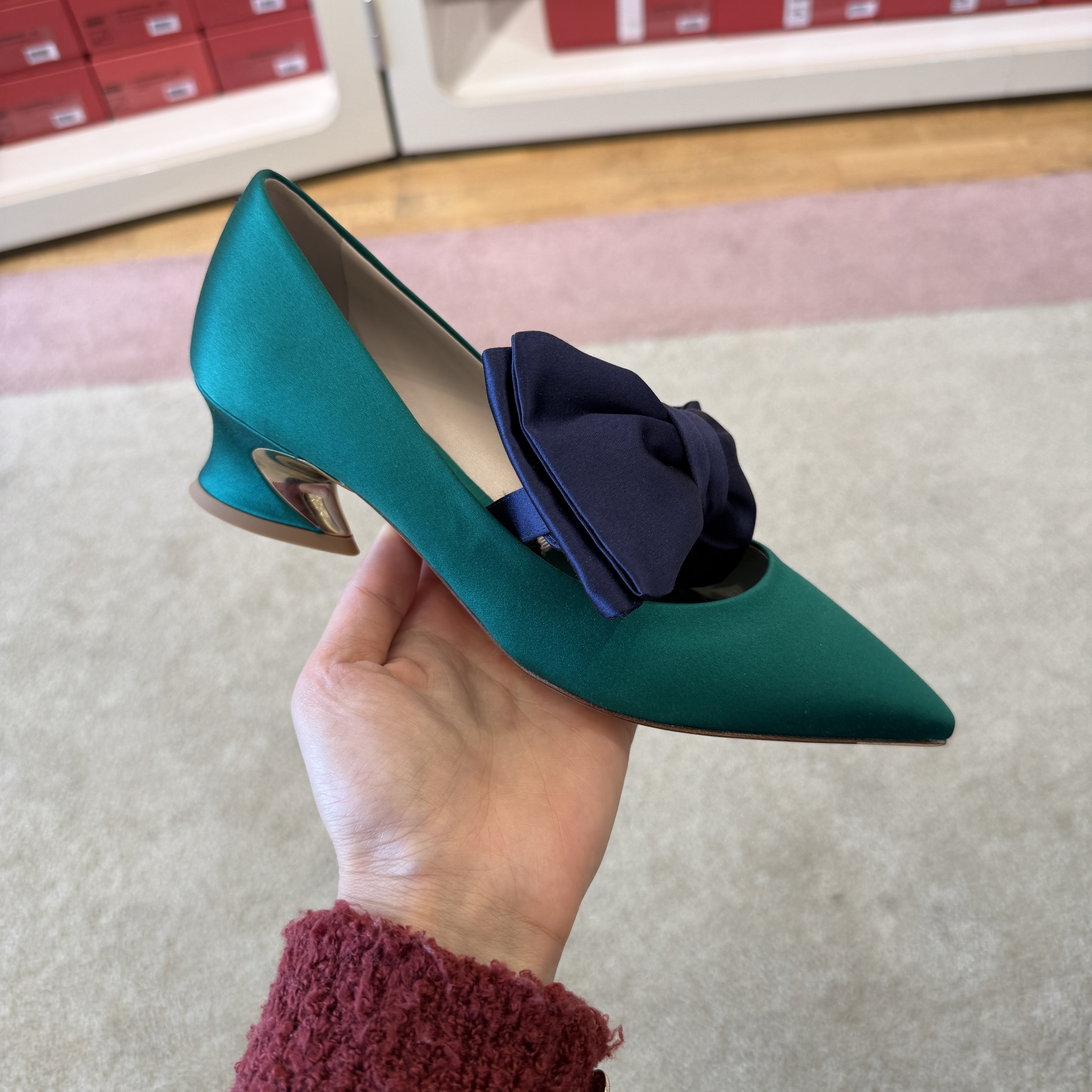 Roger Vivier RV polichinelle bow heels green