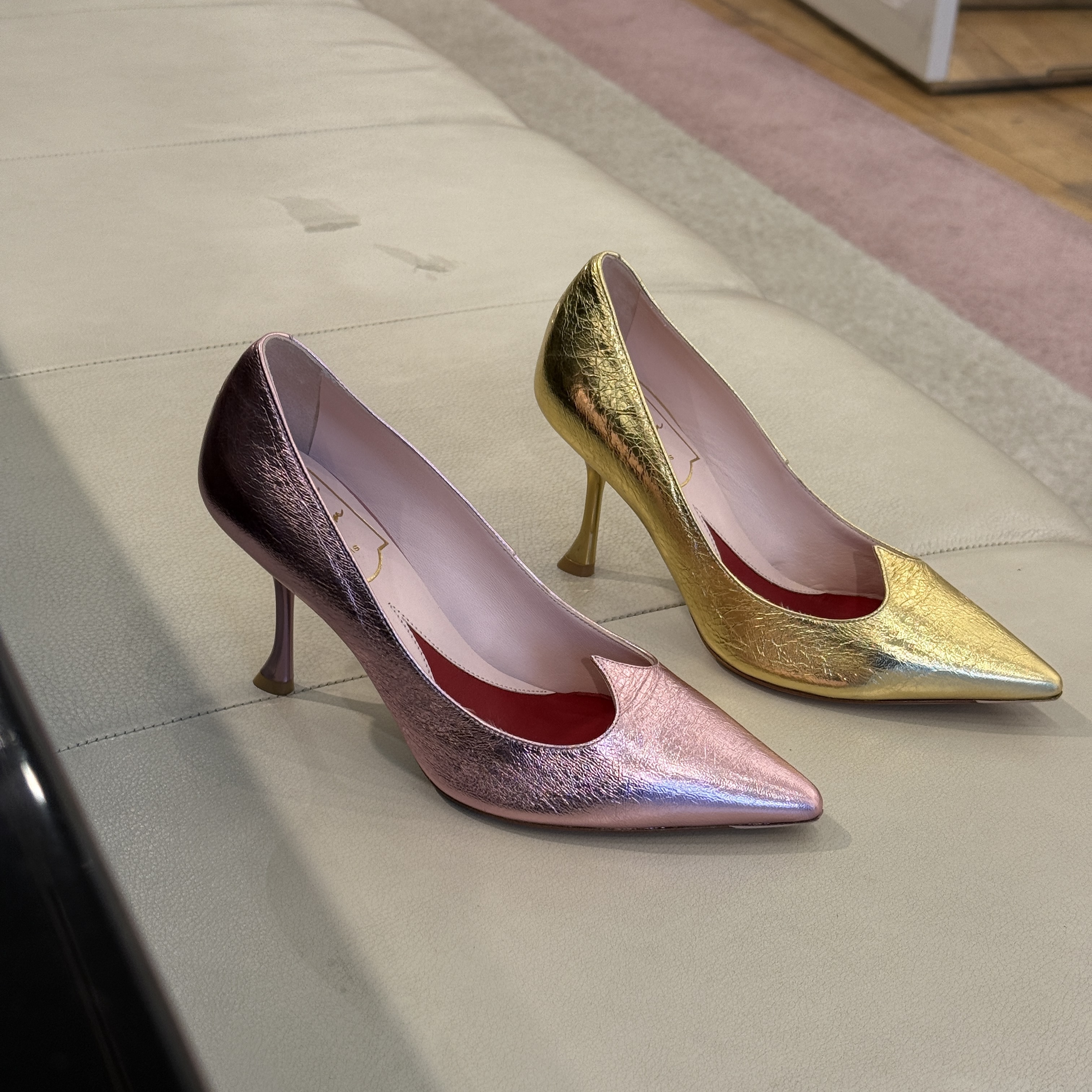 Roger Vivier RV i love vivier heels 85mm pink metallic