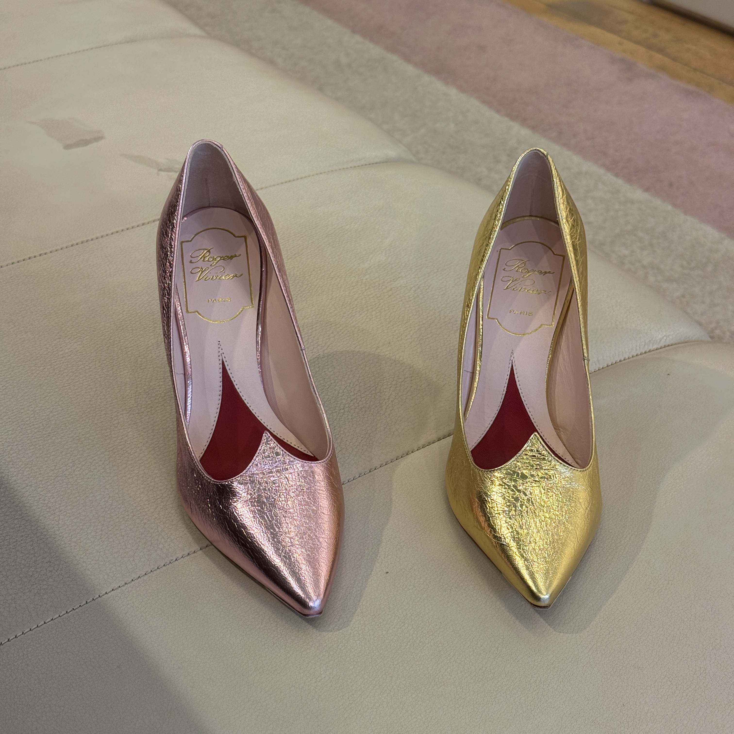 Roger Vivier RV i love vivier heels 85mm gold