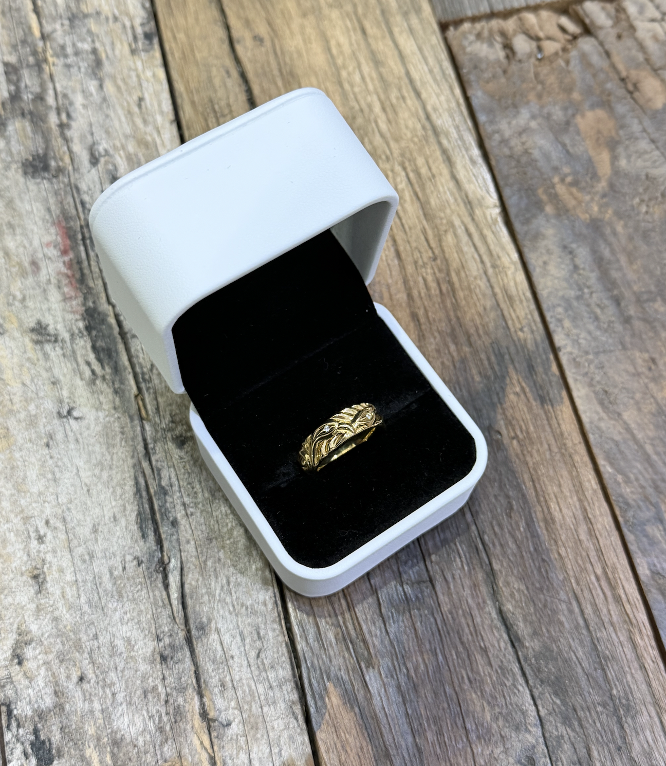 Love bite ring K18 YG w/ diamonds eye