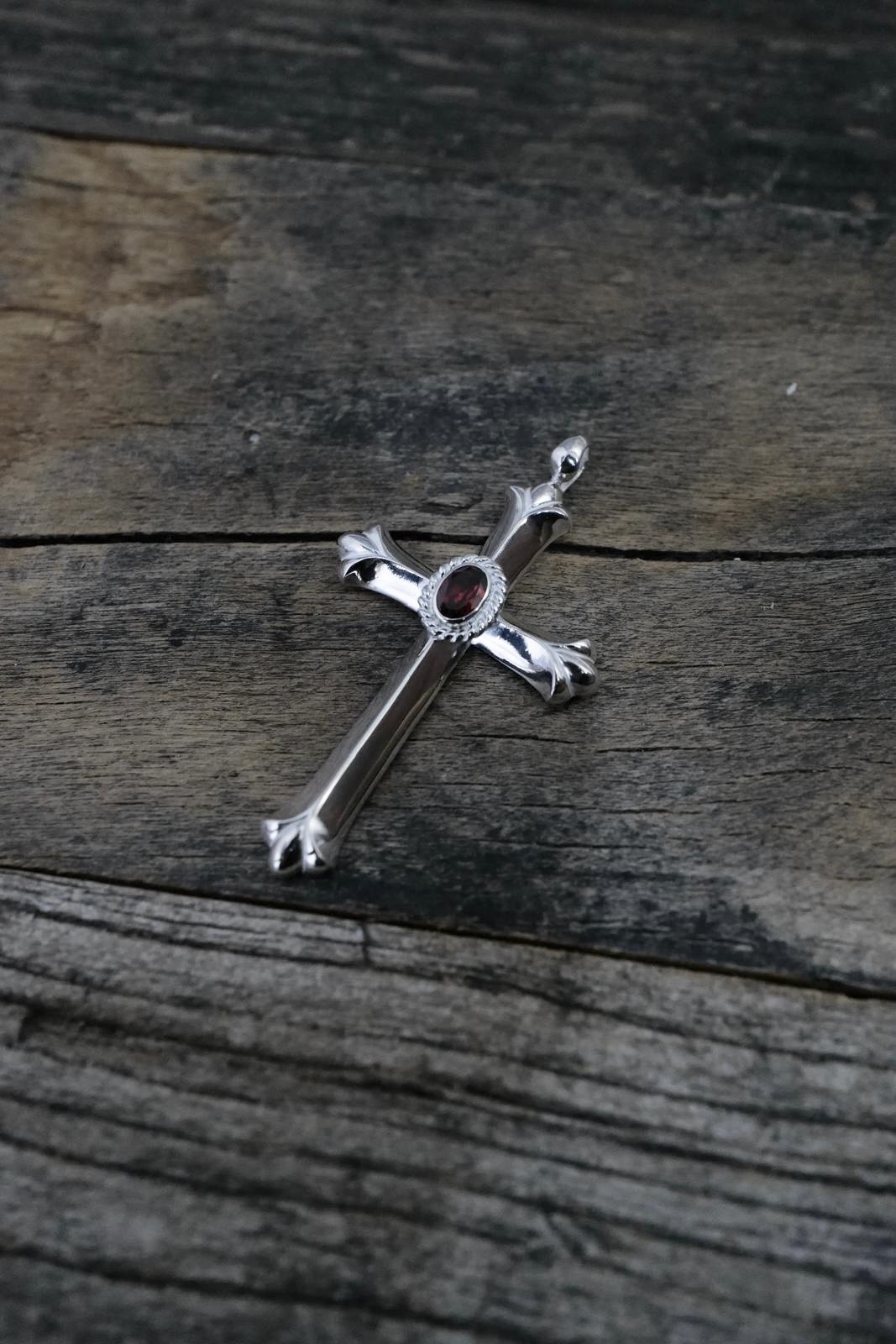 銀繩Garnet M Cross