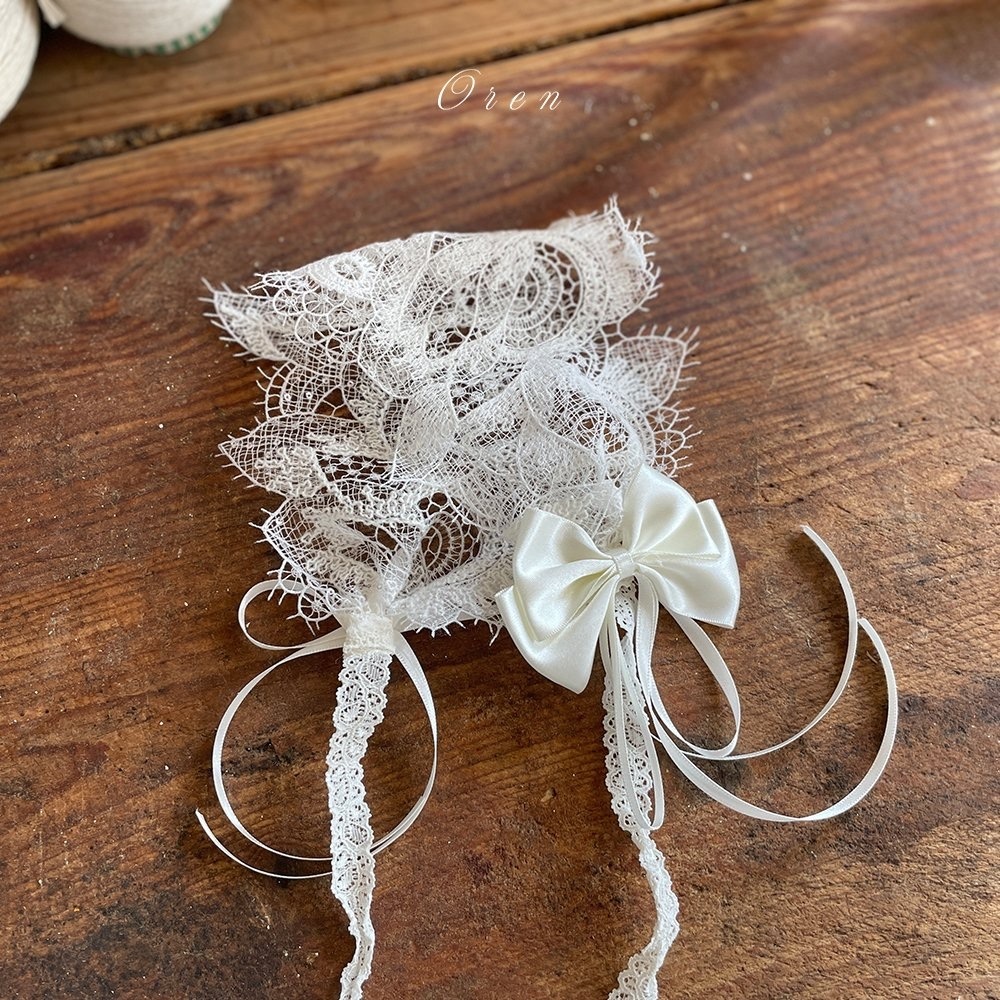 Oren Evelyn Lace Hairband