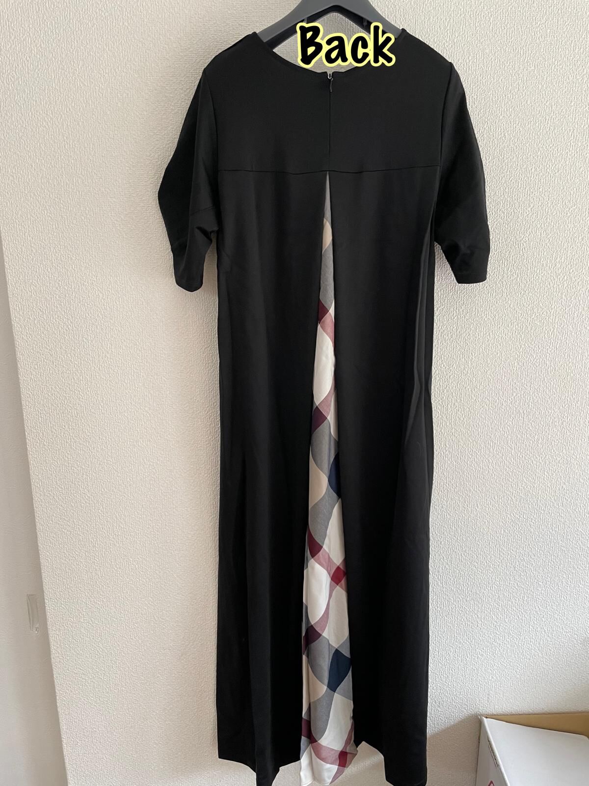 260331 Blue label 後面格仔 短袖連身裙 黑色