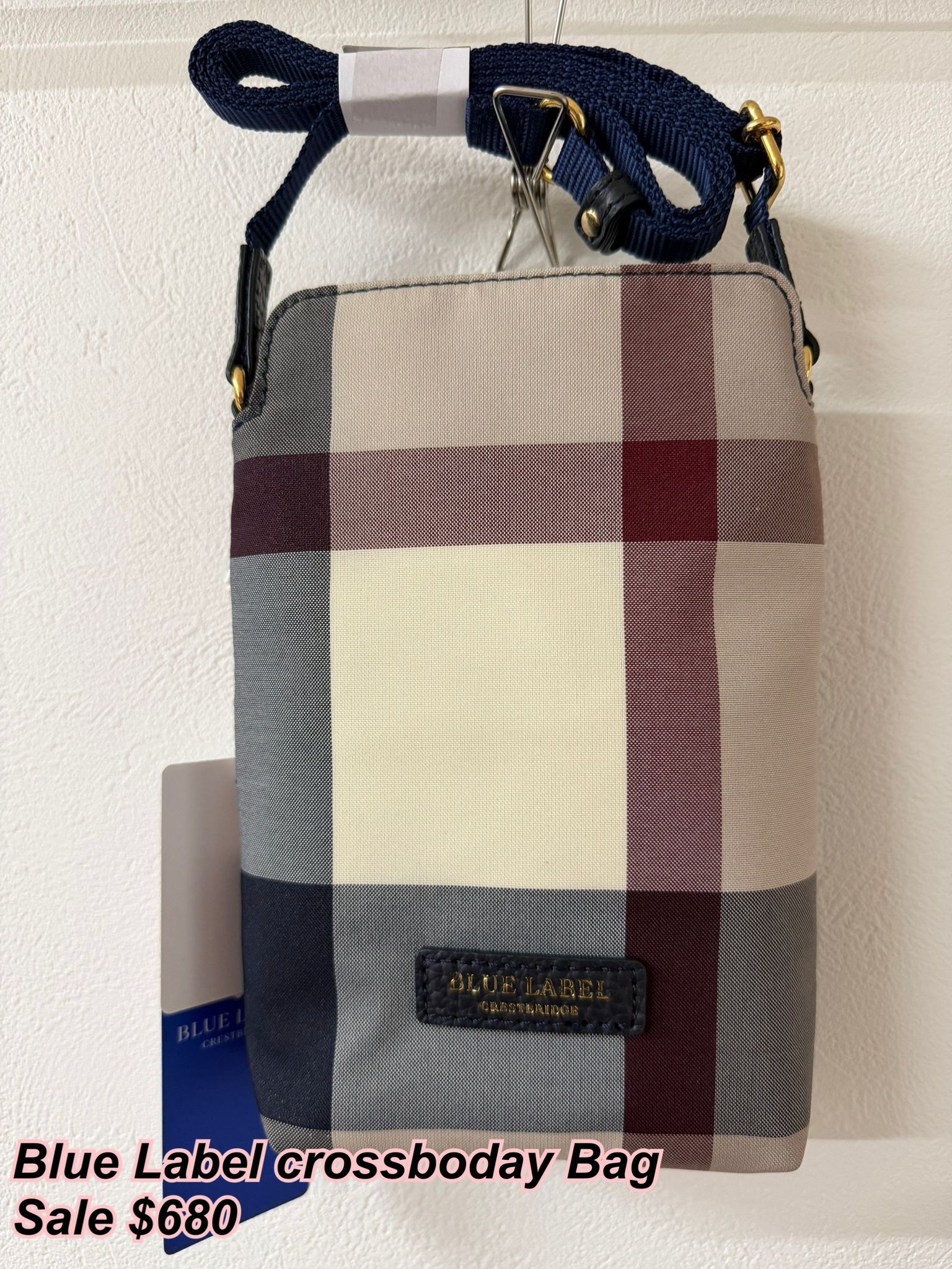 260331 Blue label 格仔crossbody bag