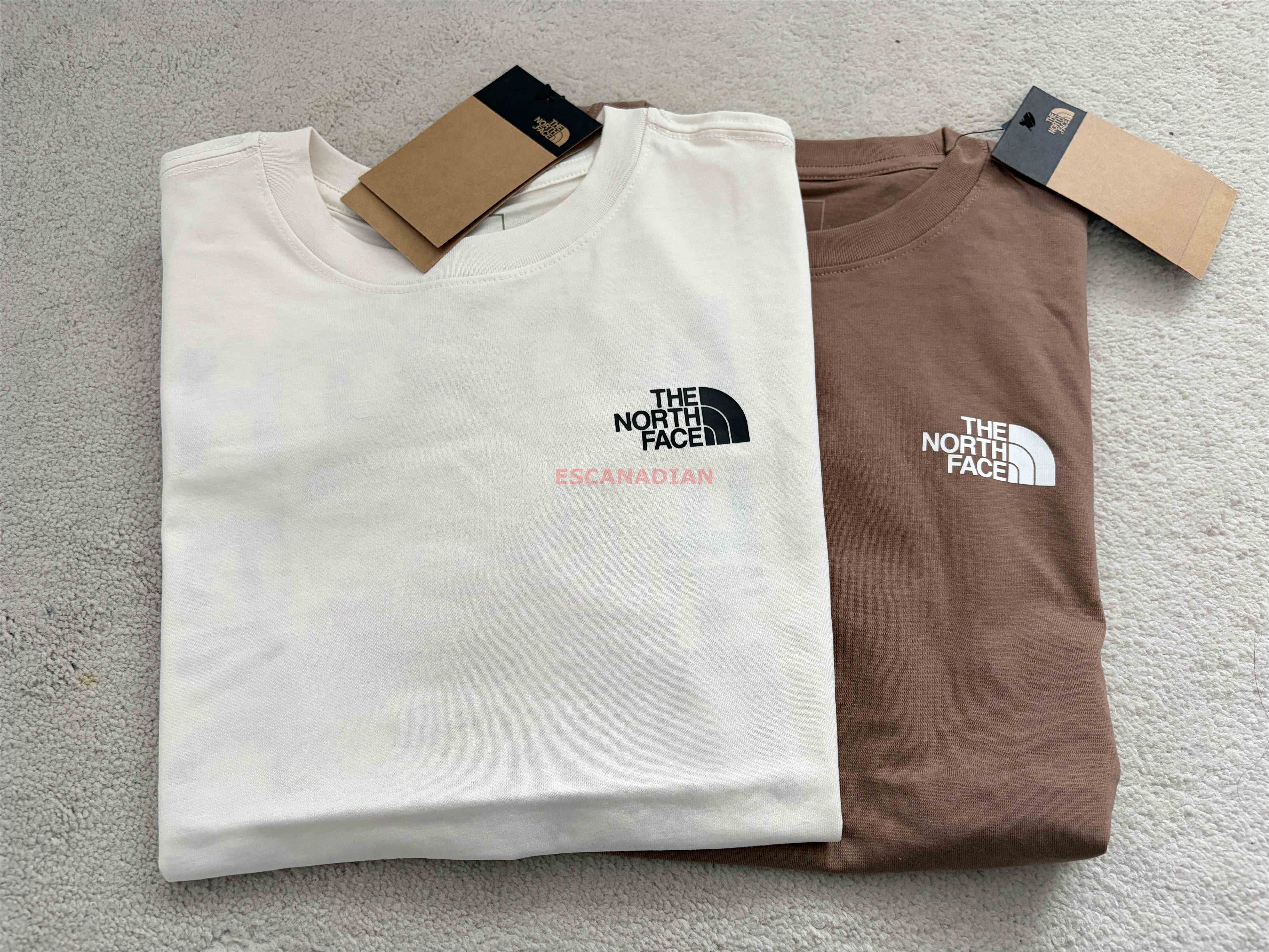 THE NORTH FACE 女大人 造型圖案標語 正反圖案 短TEE (2色) (正常版)