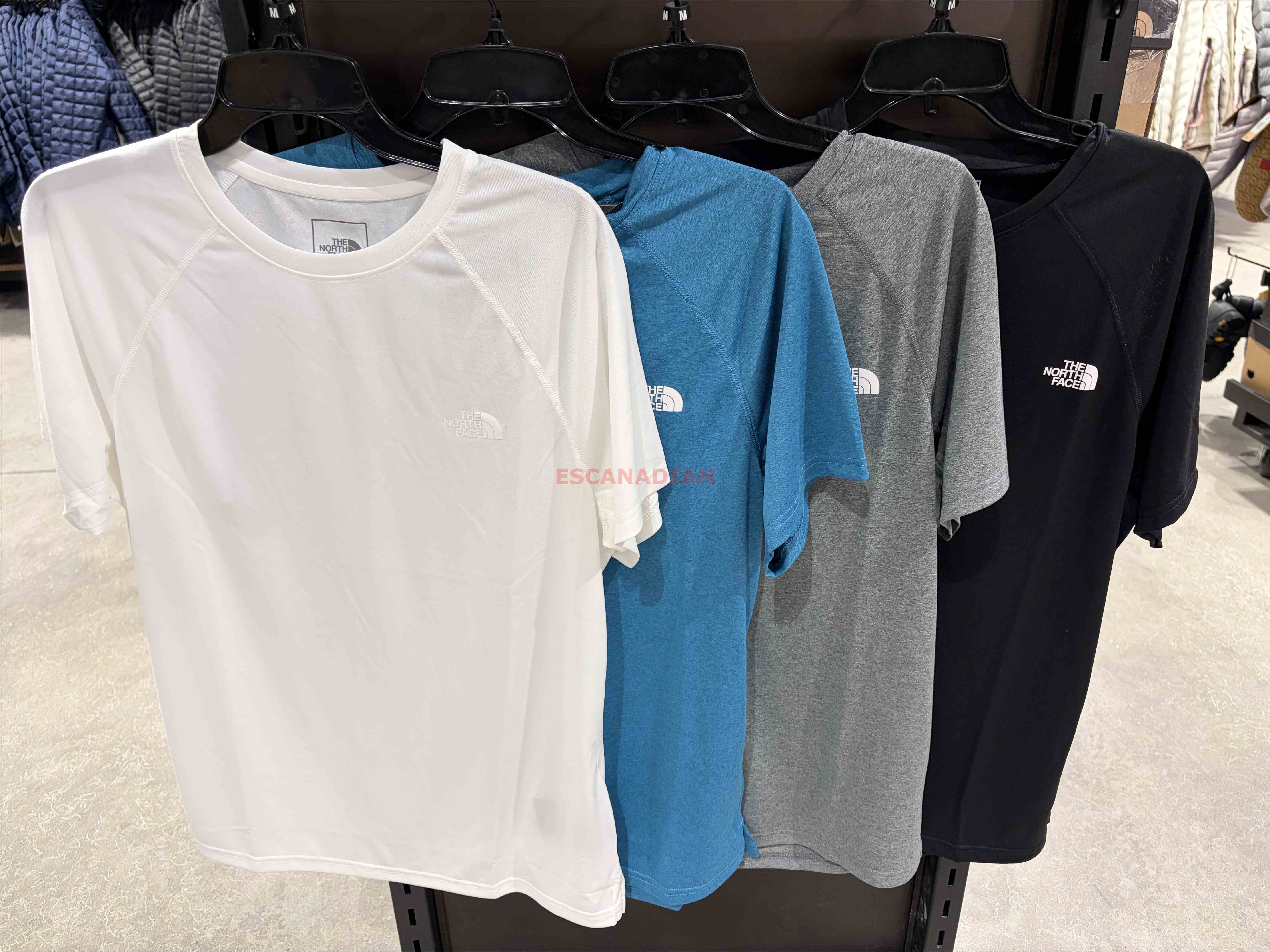 THE NORTH FACE 男大人 機能系列 速乾 輕薄 排汗材質 短TEE (3色)